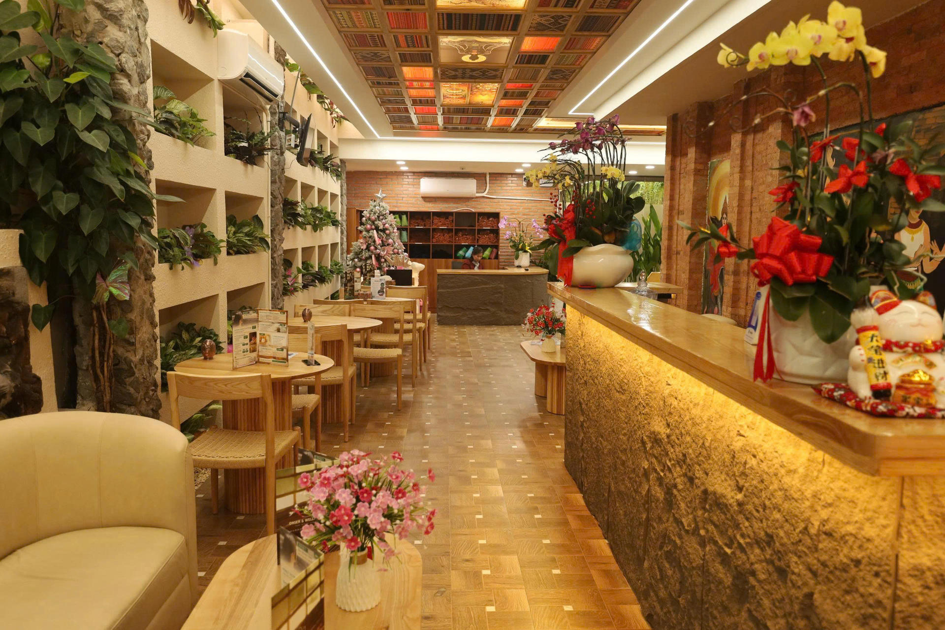 Hot Mineral Onsen, Jjimjilbang & Hair Wash at Onsen & Wellness Viet - Thumbnail 6