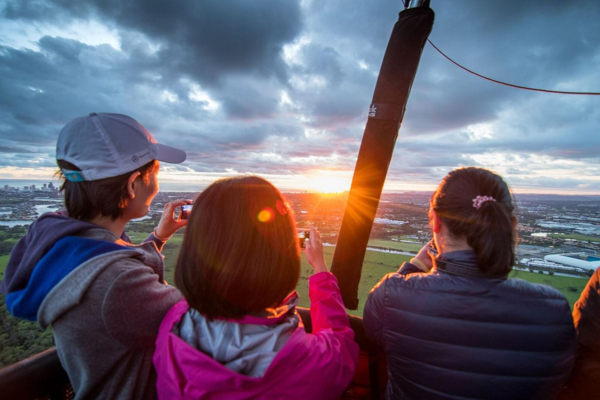 Gold Coast Hot Air Balloon Experience - Thumbnail 16
