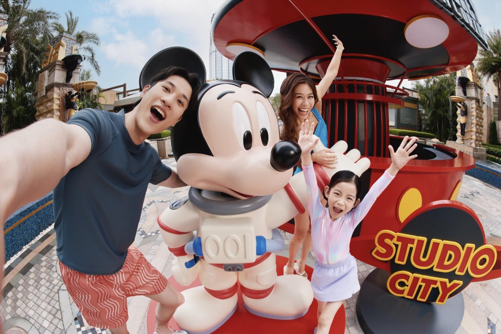 Studio City Water Park in Macau - Thumbnail 22