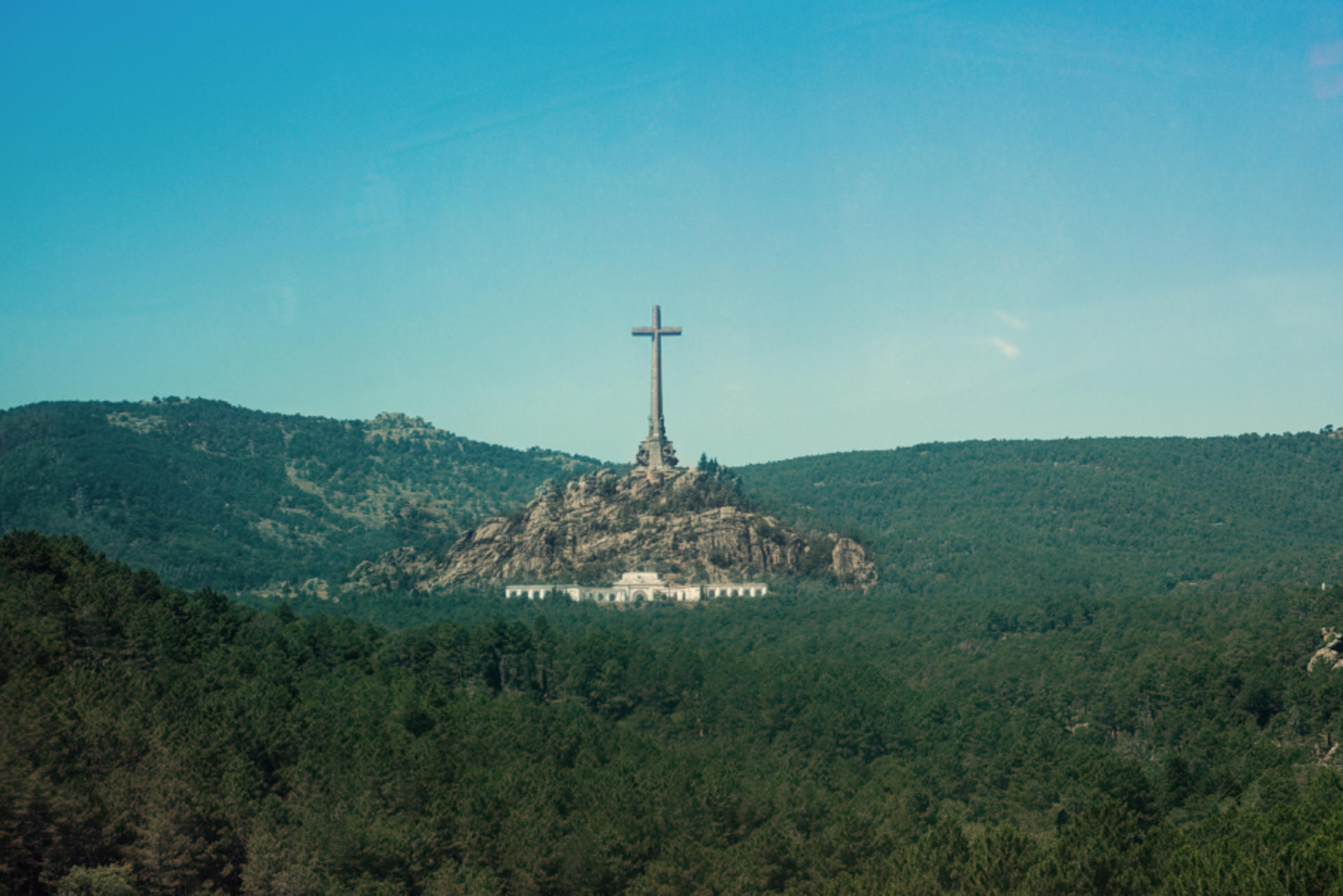El Escorial and Valley Half-Day Morning Tour from Madrid - Thumbnail 3