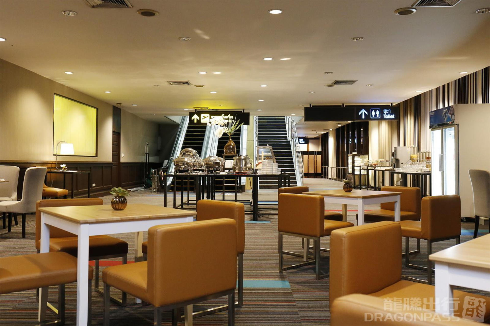 Don Mueang International Airport Lounge Service - Thumbnail 2