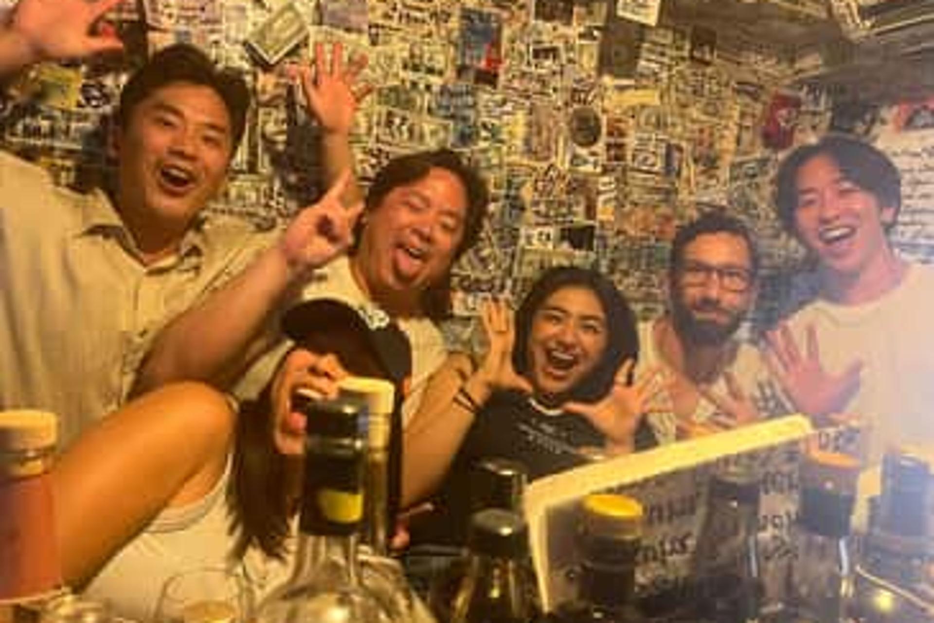 Shibuya Izakaya & Bar Hopping Experience in Tokyo with Local Guide - Image 1