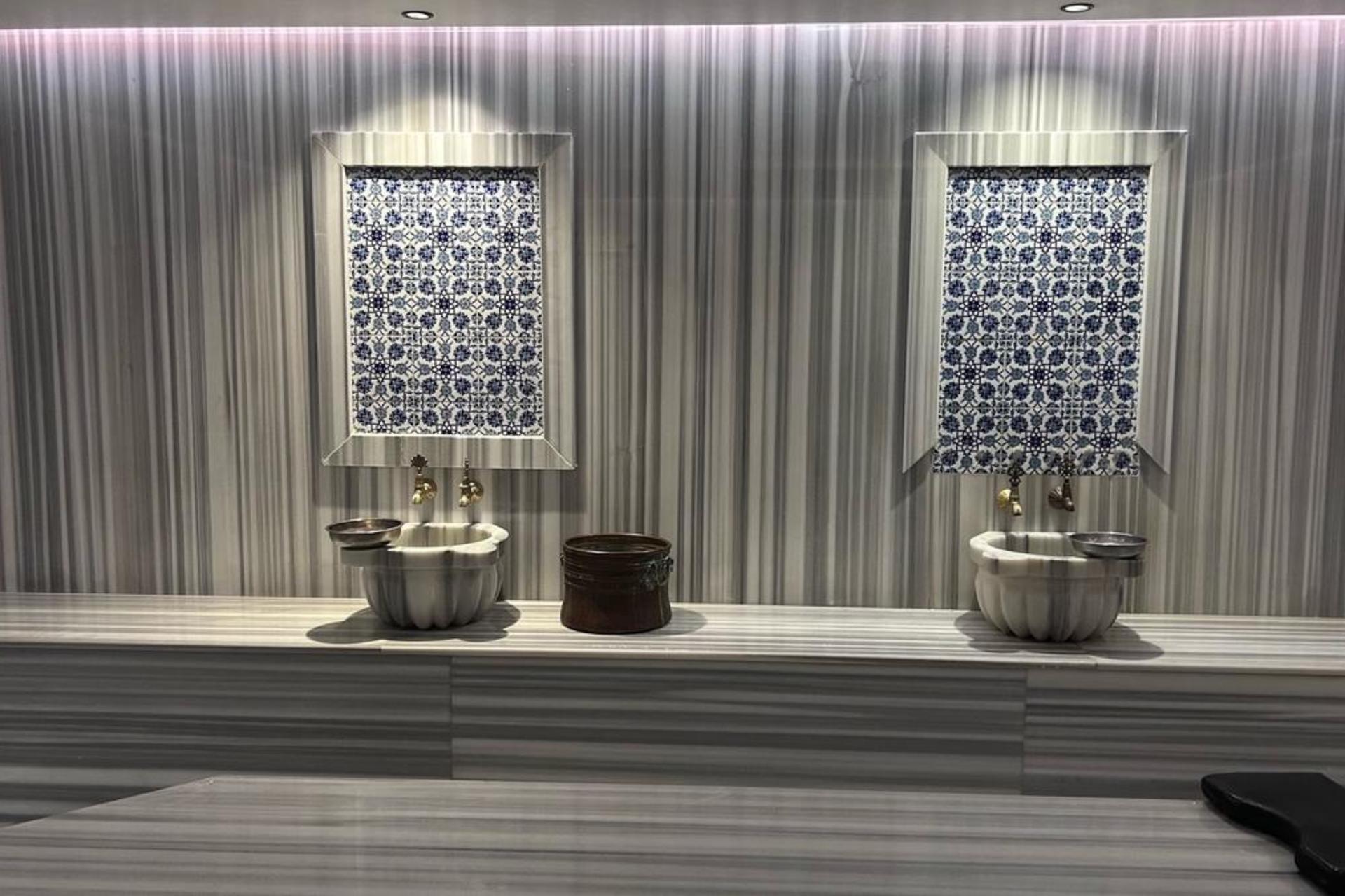 Sultan Suleyman Hamam with Free Transfers in Istanbul - Thumbnail 8