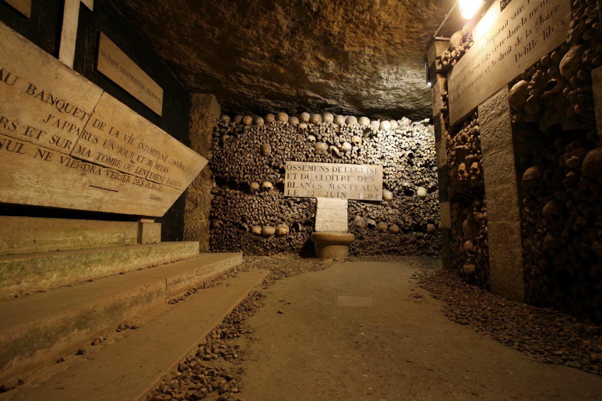 Paris Catacombs Guided Tour with Skip-the-Line & Restricted Areas - Thumbnail 9