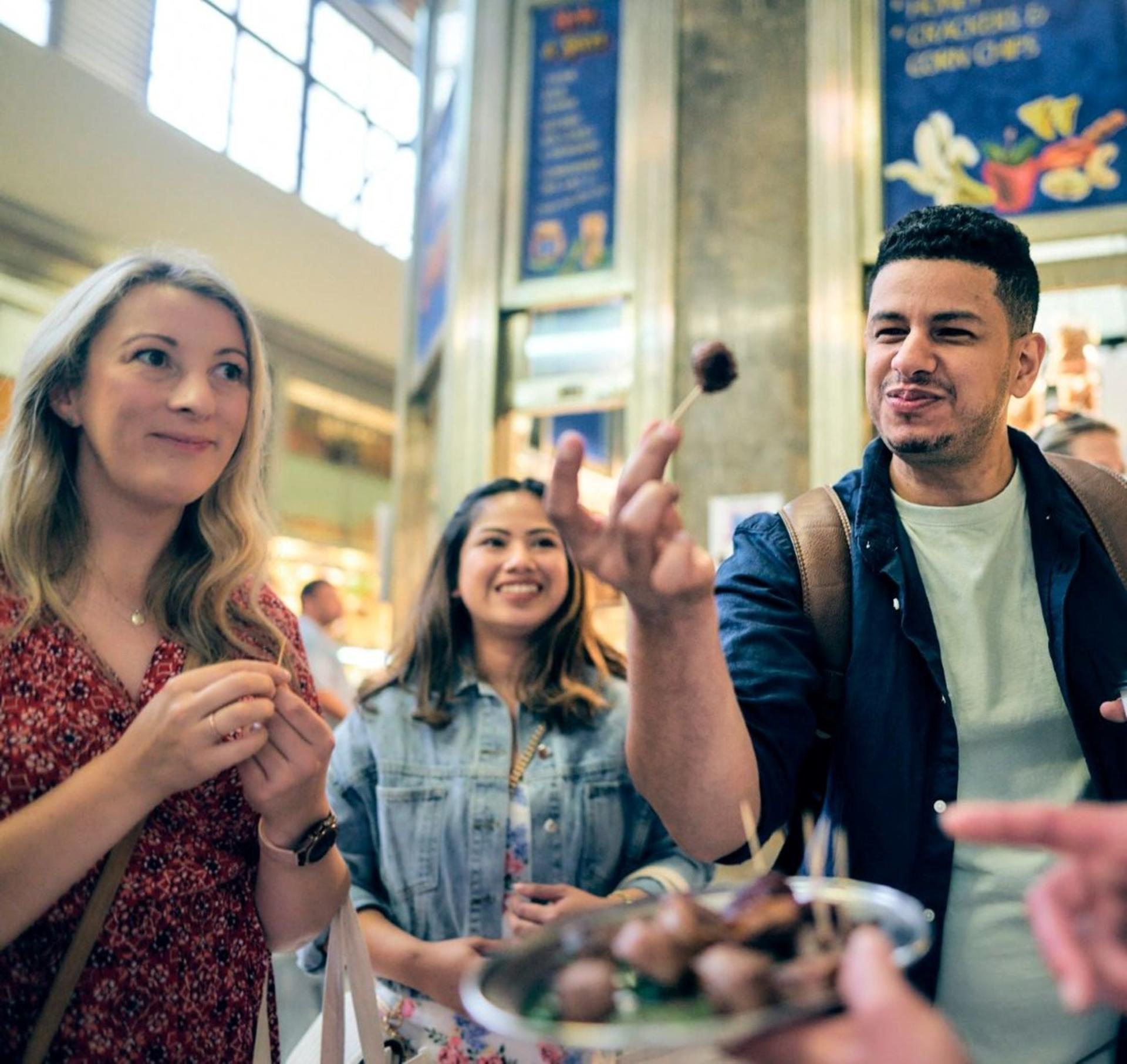 Queen Victoria Market Ultimate Foodie Tour - Thumbnail 13