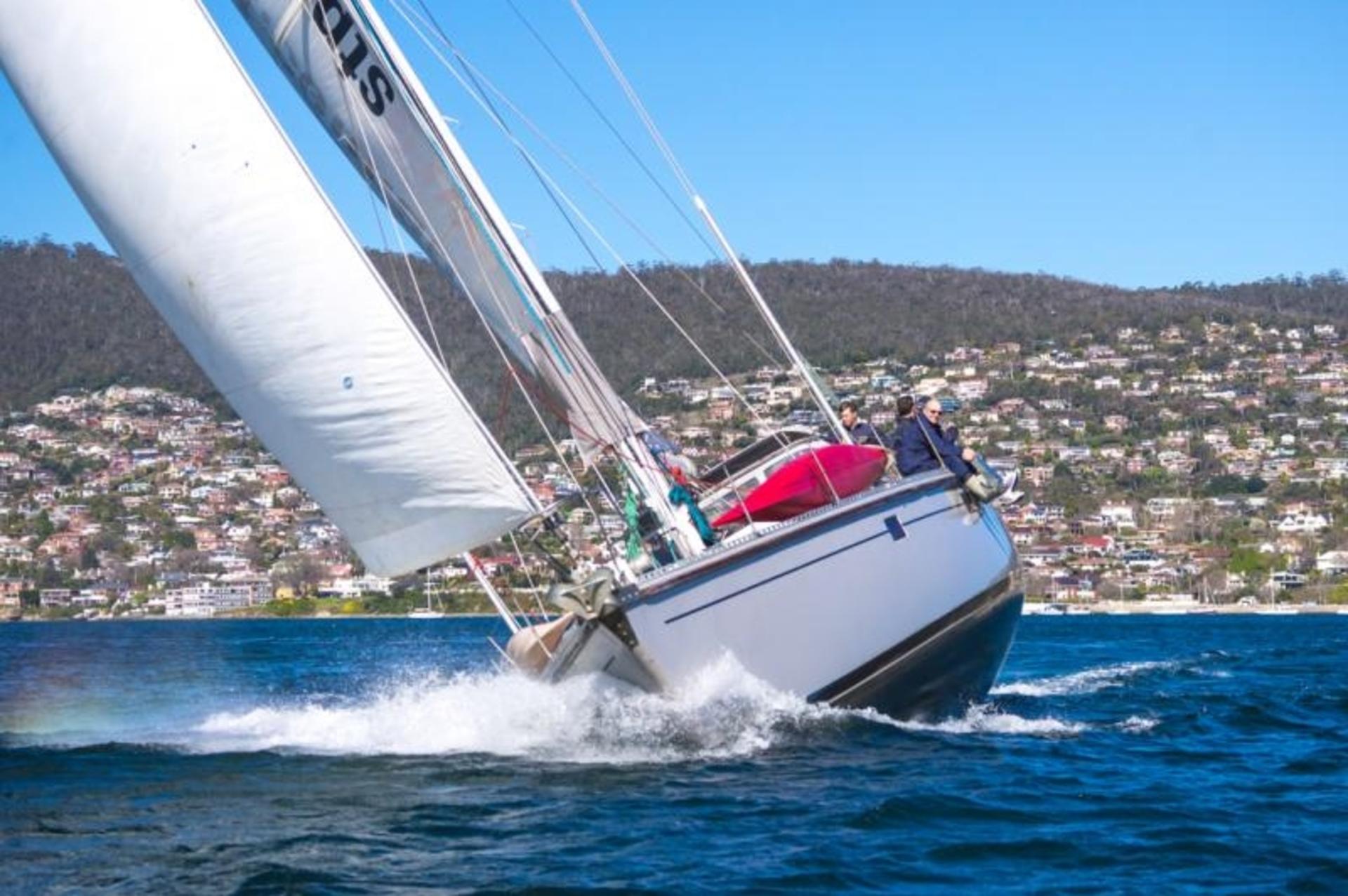 Derwent River Charter in Hobart - Thumbnail 4
