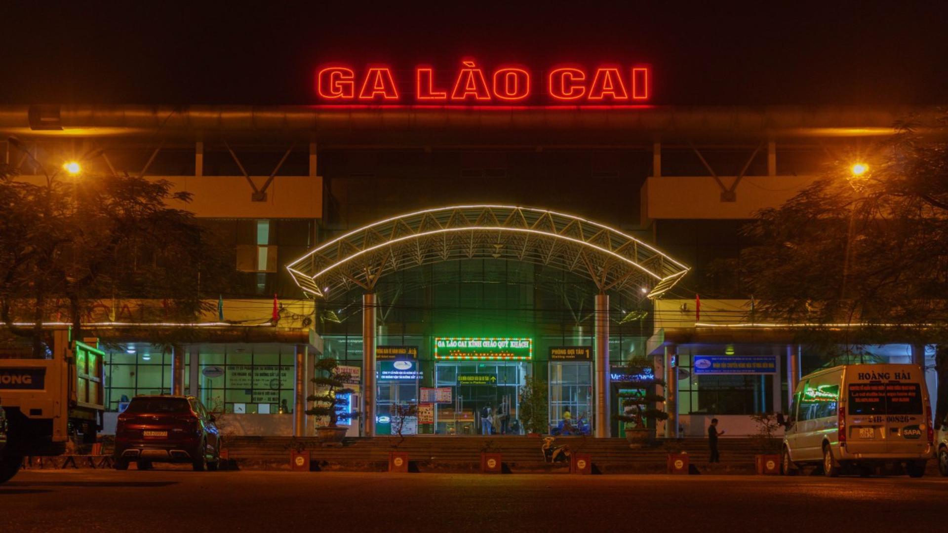 Hanoi to Sapa Sleeper Train Ticket - Thumbnail 25