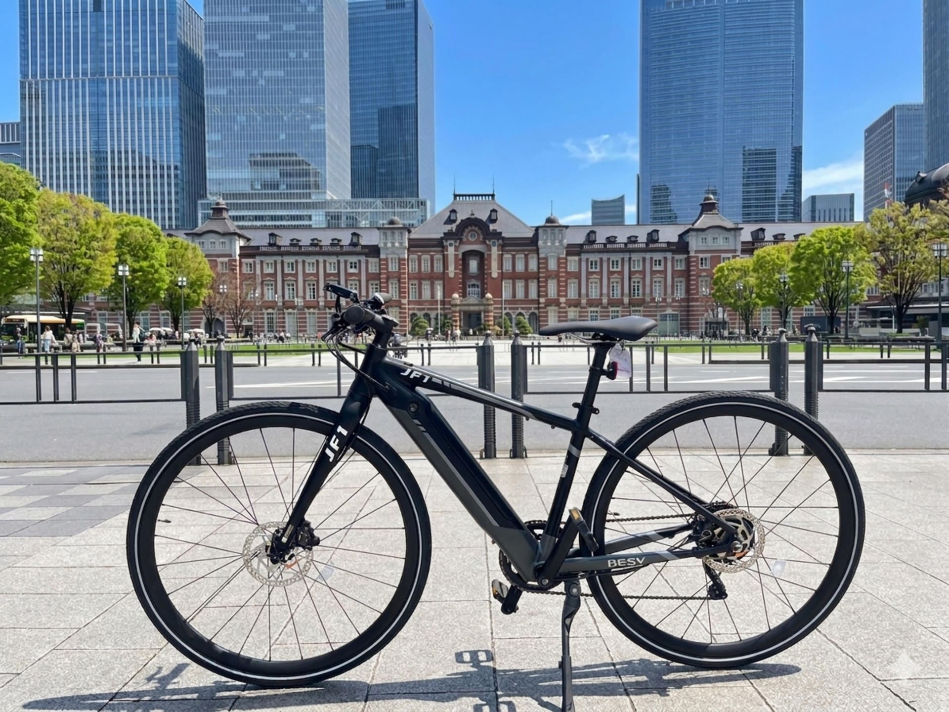[MARUNOUCHI Bike&Run] E-Bike Rental Pack & Health Check - Image 1