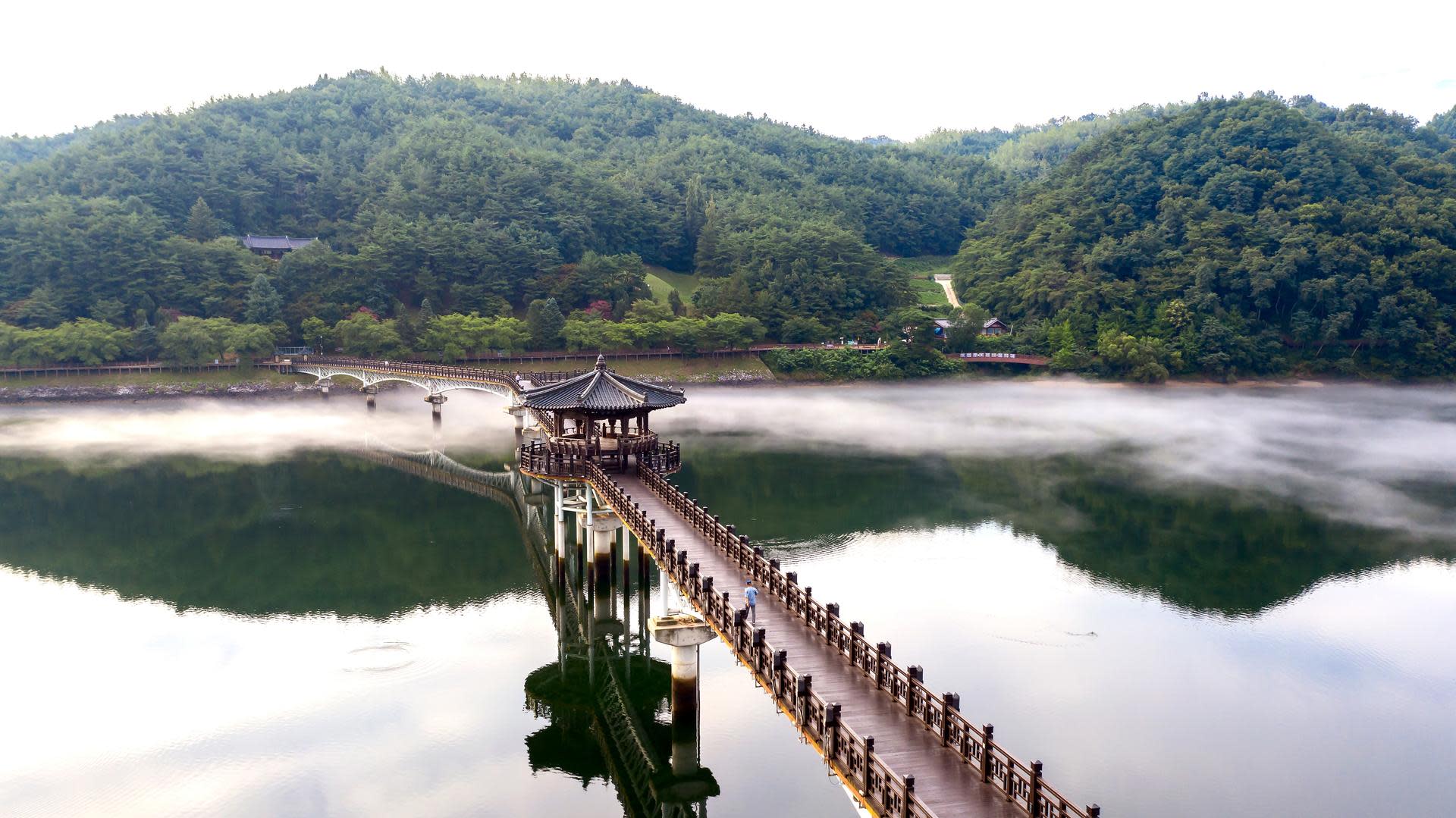 Seoul - Andong Premium Private Transfer with Chauffeur - Thumbnail 13