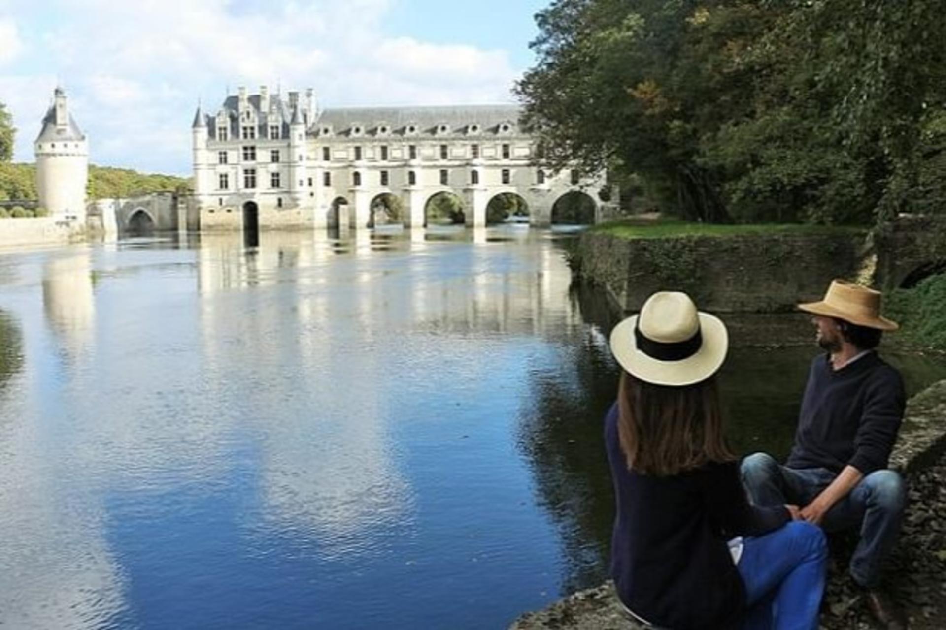 Chambord and Chenonceau Tour in Loire Valley from Tours - Thumbnail 2