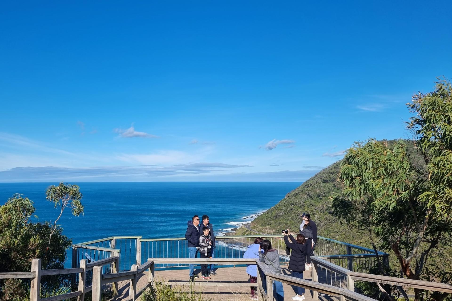 Great Ocean Road and 12 Apostles Private Day Tour - Thumbnail 3
