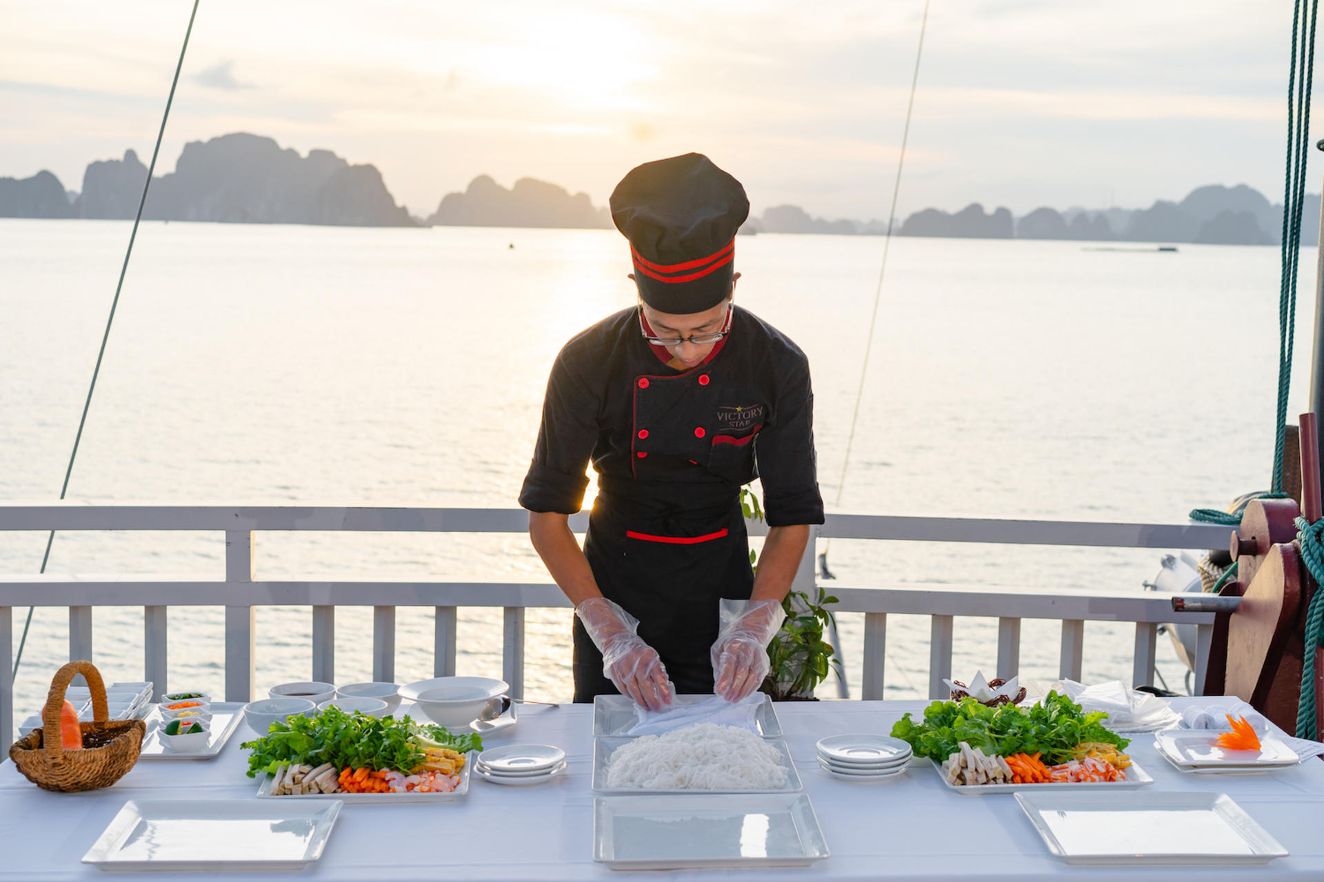 Victory Star 2D1N Cruise: Ha Long Bay, Ti Top, Sung Sot - Thumbnail 7