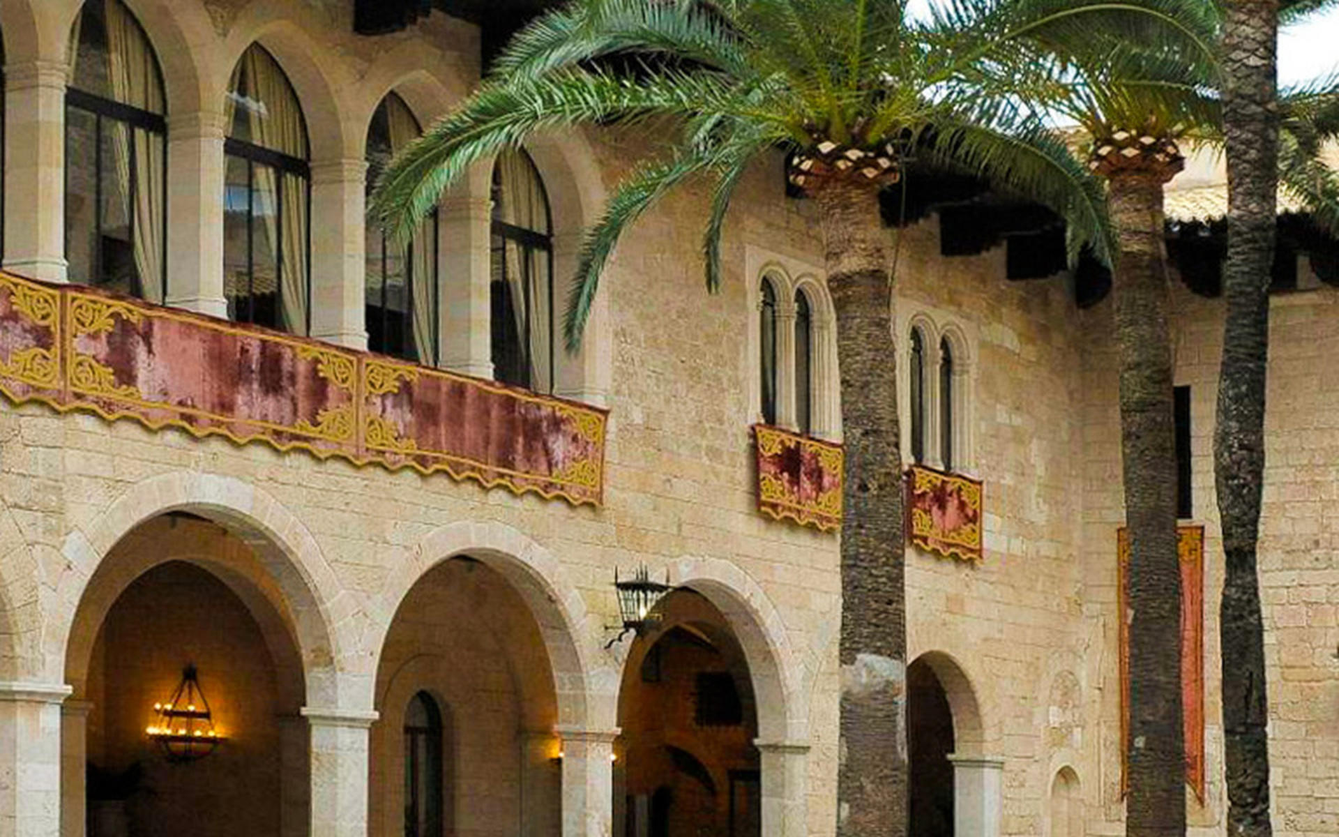 Royal Palace of La Almudaina Ticket - Thumbnail 3