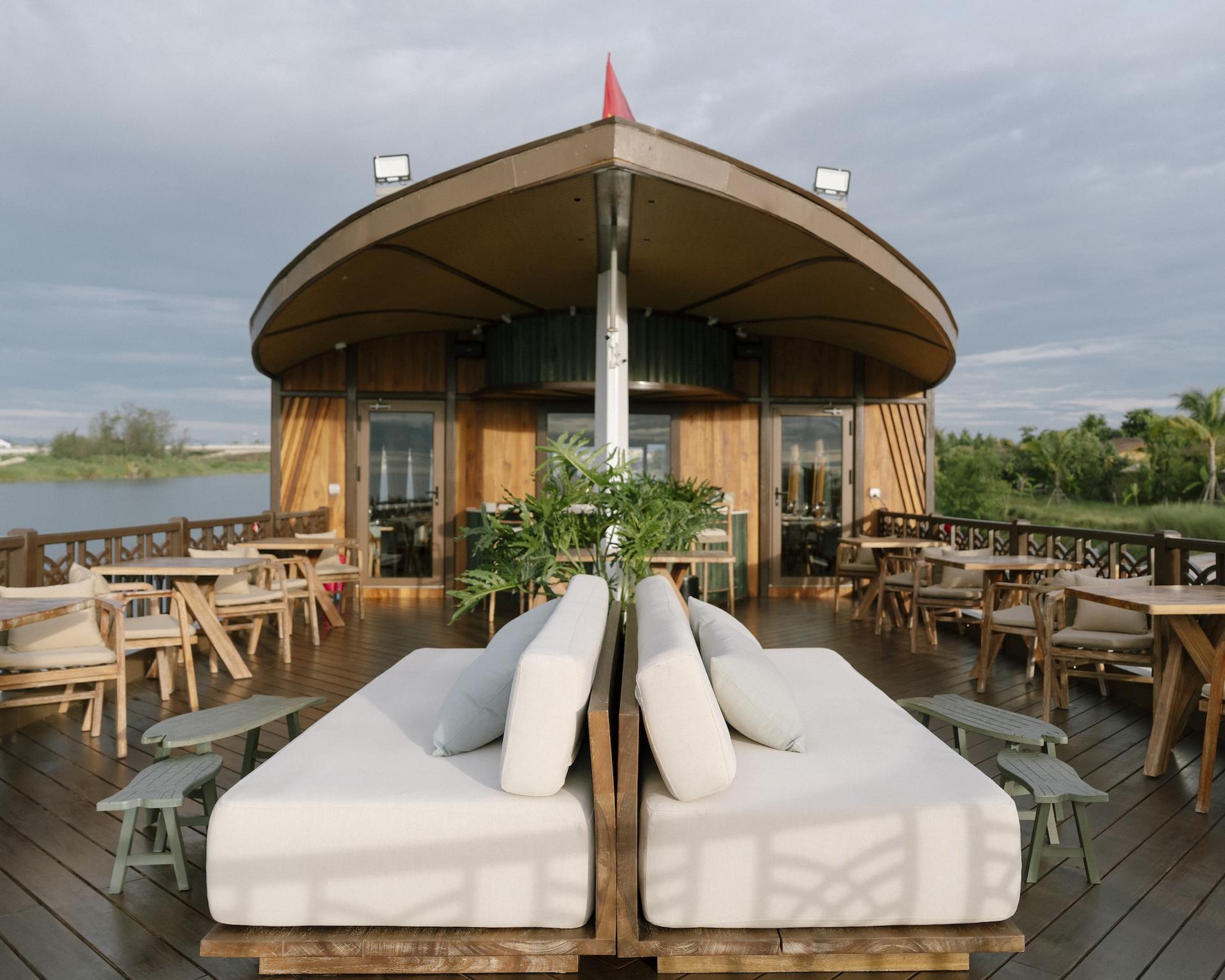 The Merchant River Cruise & Restaurant in Hoi An - Thumbnail 15