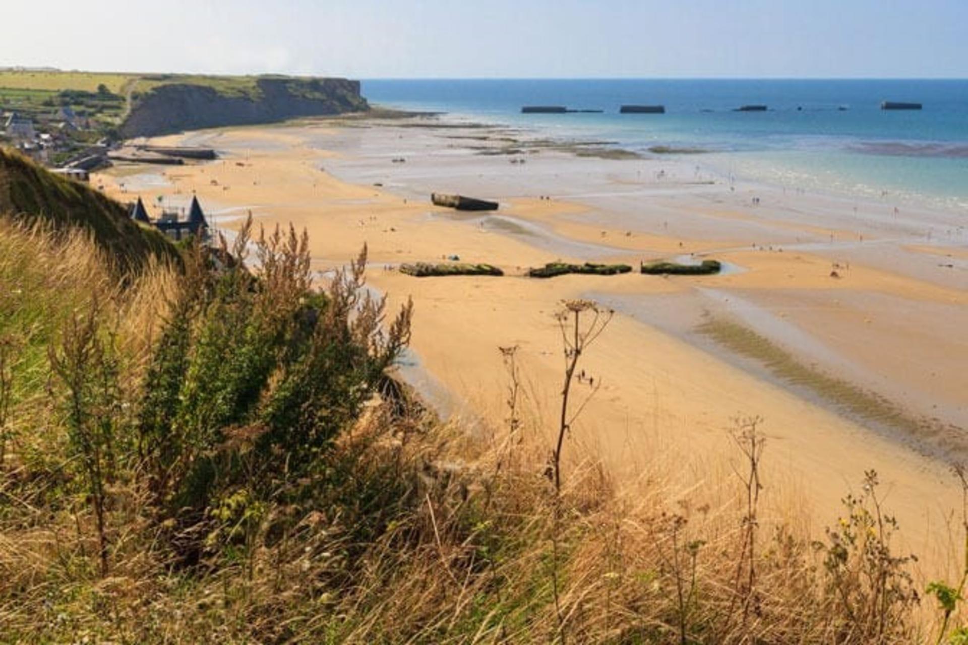 Normandy Landing Beaches and Mont Saint Michel 2-Day Tour - Thumbnail 2