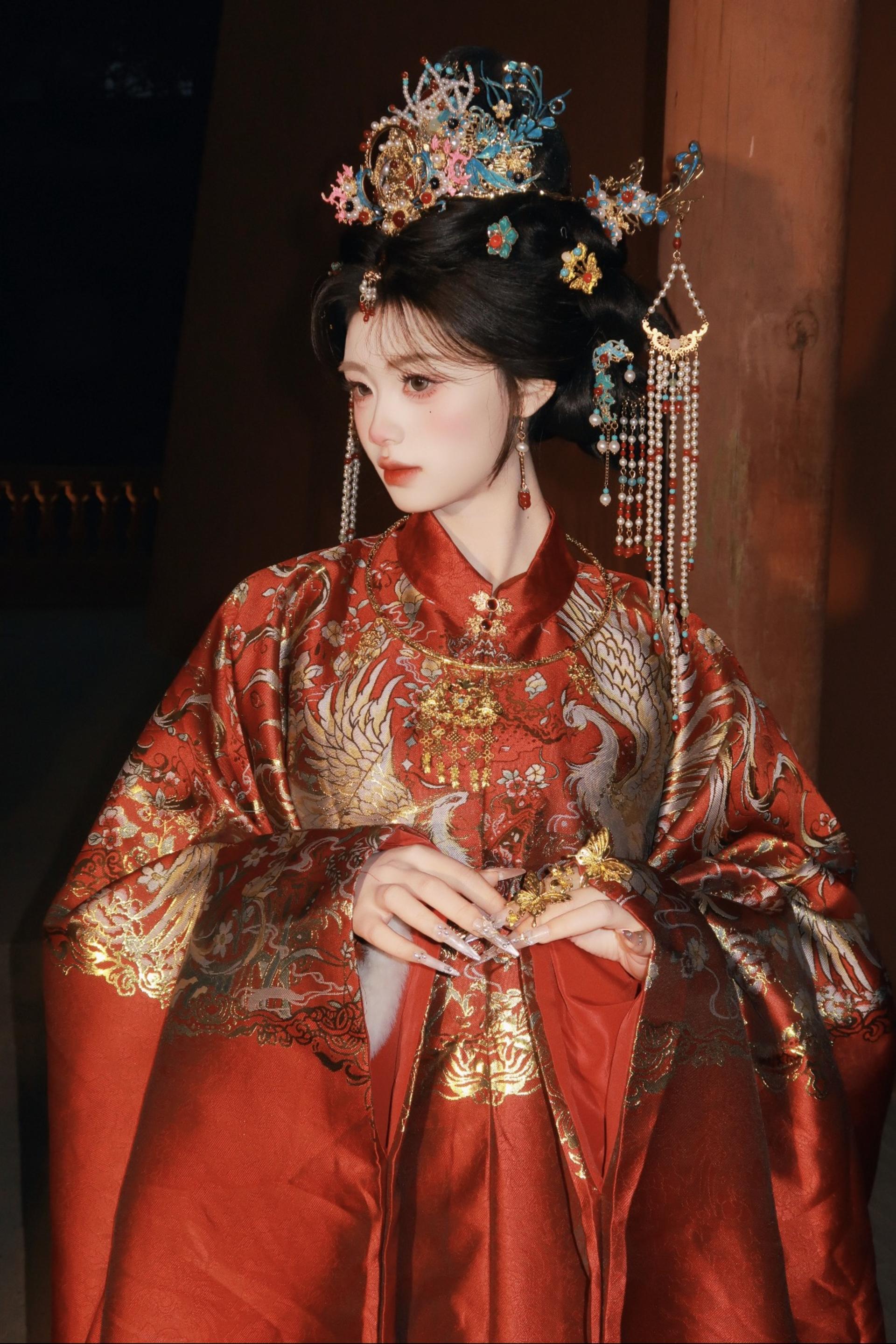 Beijing Ancient Costume Experience Photography [Free Choice of Clothing + Exquisite Makeup & Styling + Professional Photographer] - Thumbnail 9