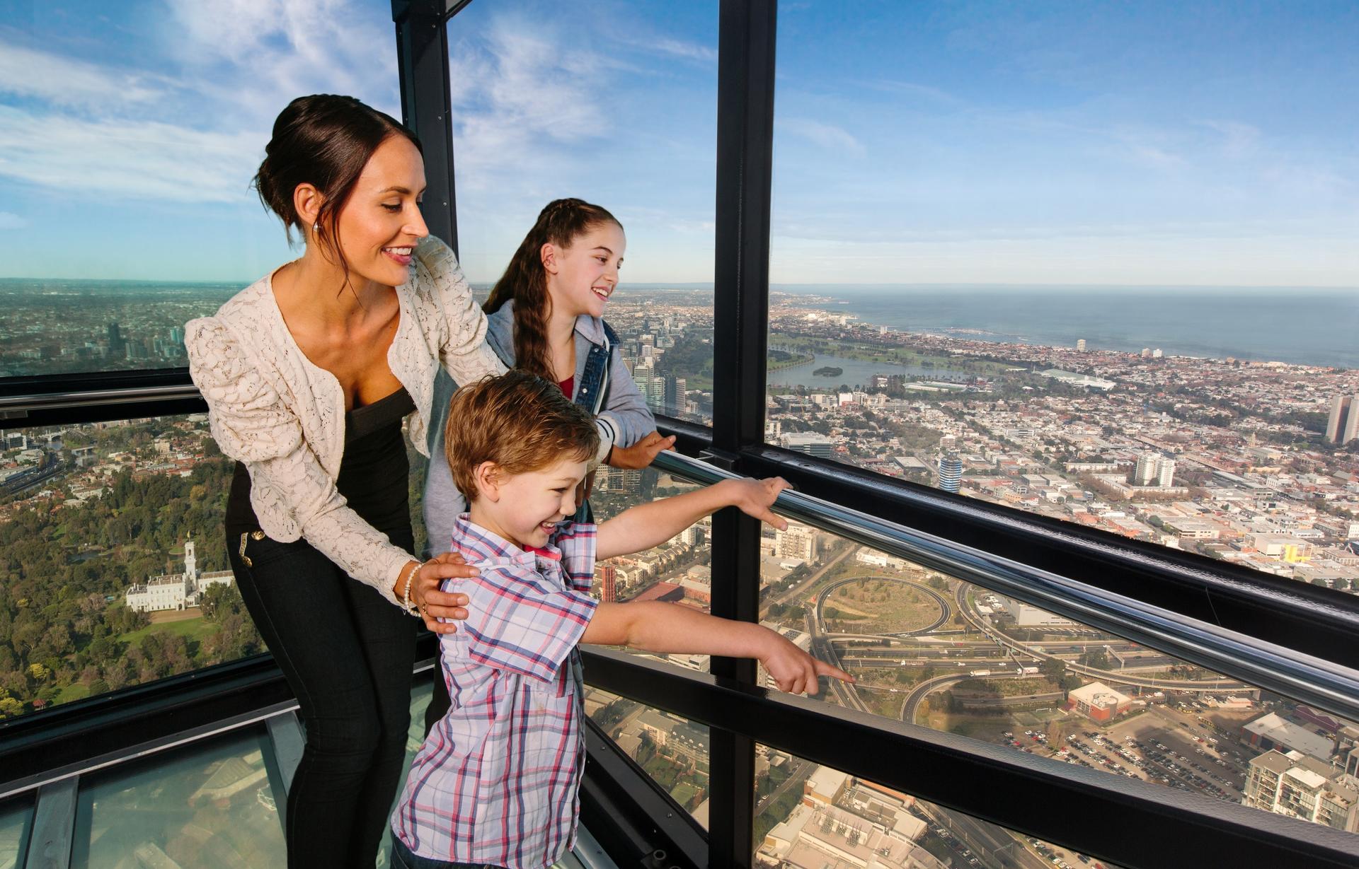 Melbourne Skydeck Cocktails in the Clouds Experience - Thumbnail 13
