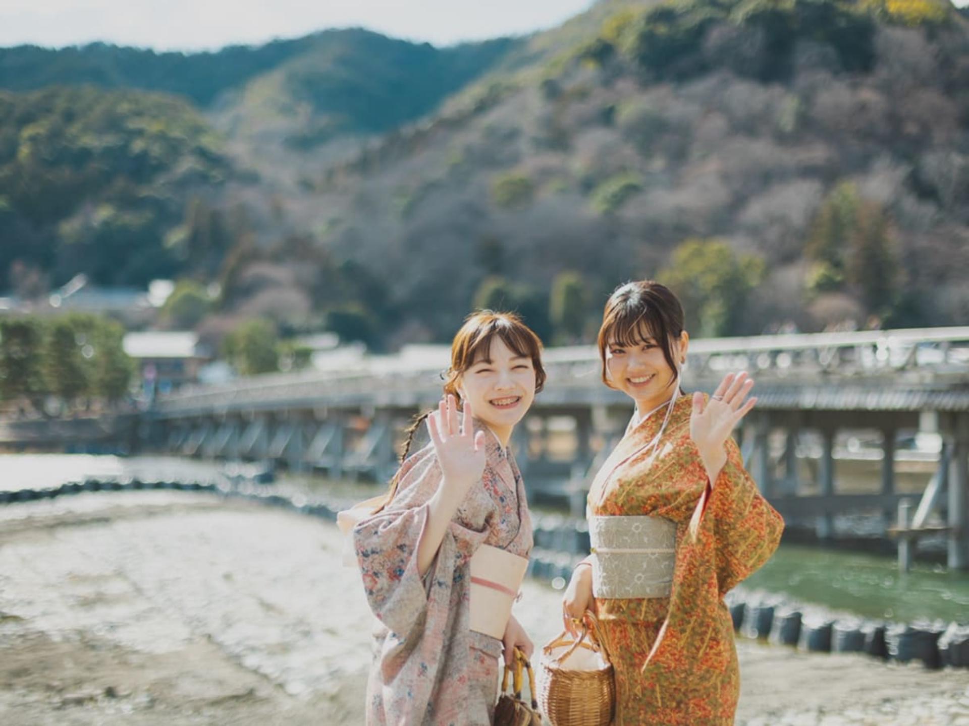 [TekuTeku Kyoto Karasuma Store] Kimono and Yukata Experience Courses - Thumbnail 2