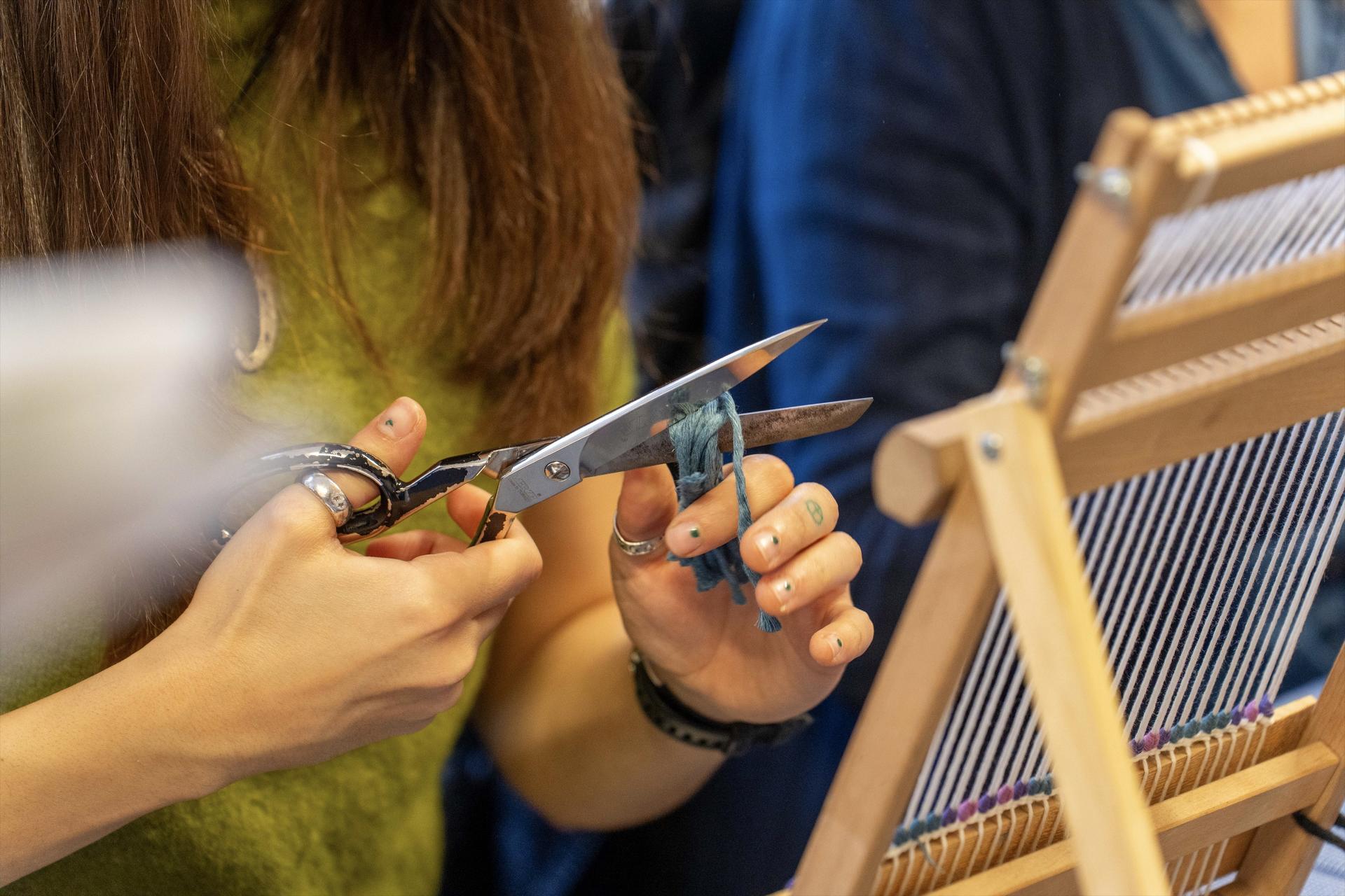 Istanbul: Turkish Carpet/Rug Weaving Workshop with Artisan - Thumbnail 9