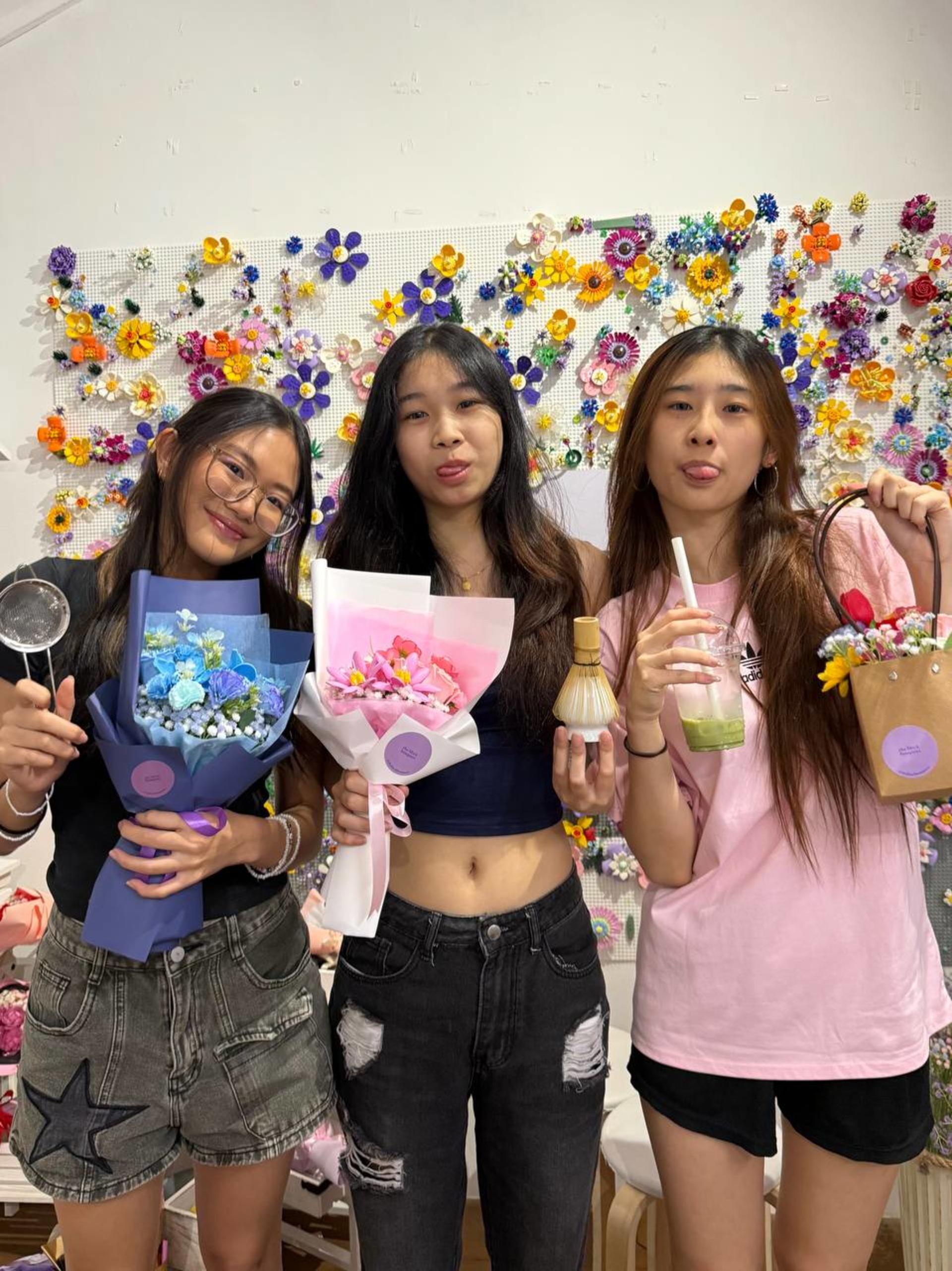 Traditional Matcha & Brick Flowers Art Workshop - Thumbnail 4