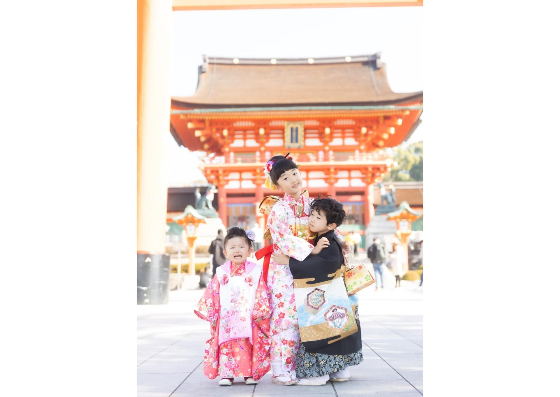 Kyoto Aiwafuku Fushimi Inari Store: Explore the Senbon Torii, Kimono Rental + Japanese-style Hair Set with Makeup and Photo Shoot available as optional extras (Aiwafuku Fushimi Inari Store) - Thumbnail 11