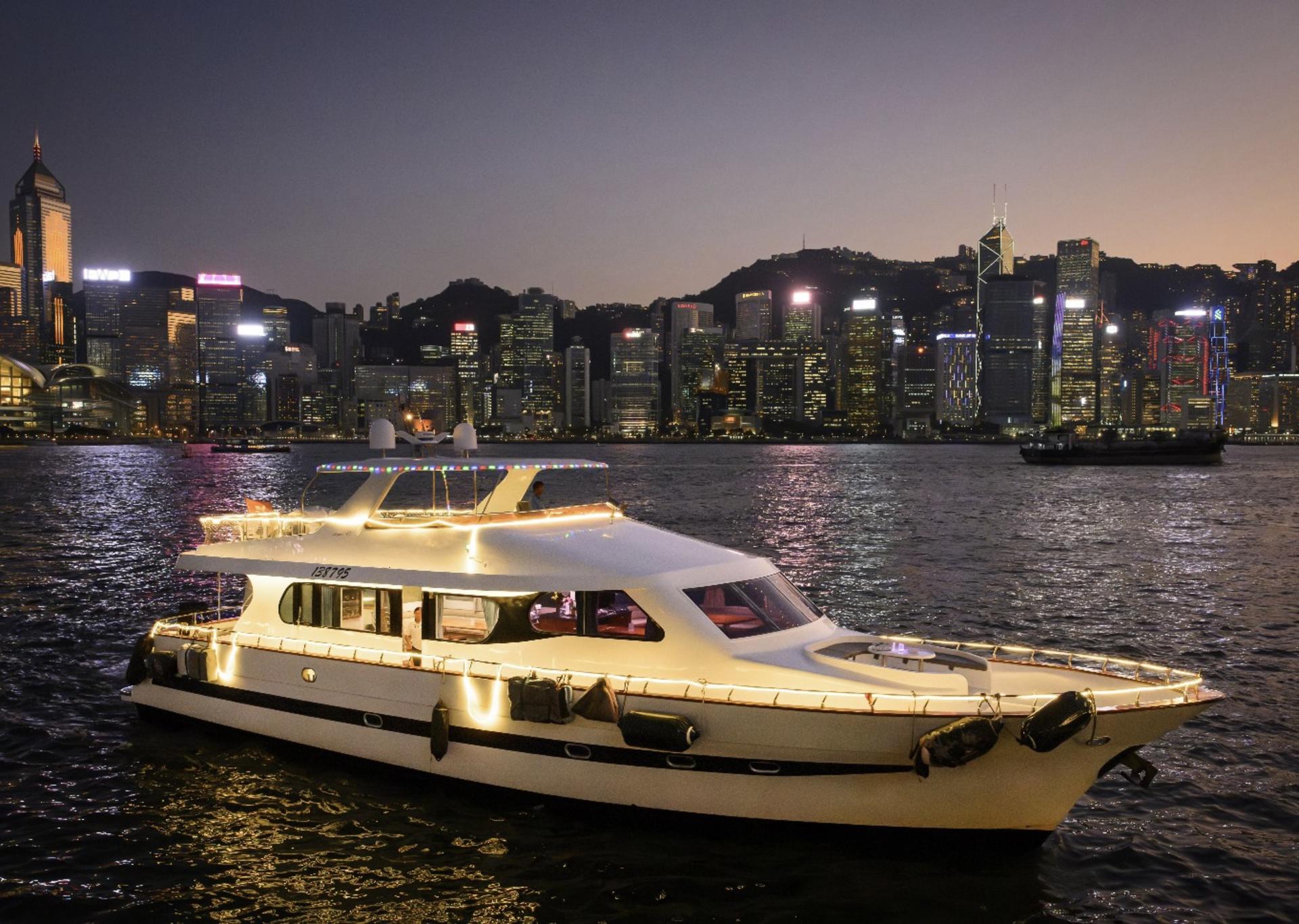 2026 National Day Fireworks Display x Western-style Yacht - Thumbnail 8