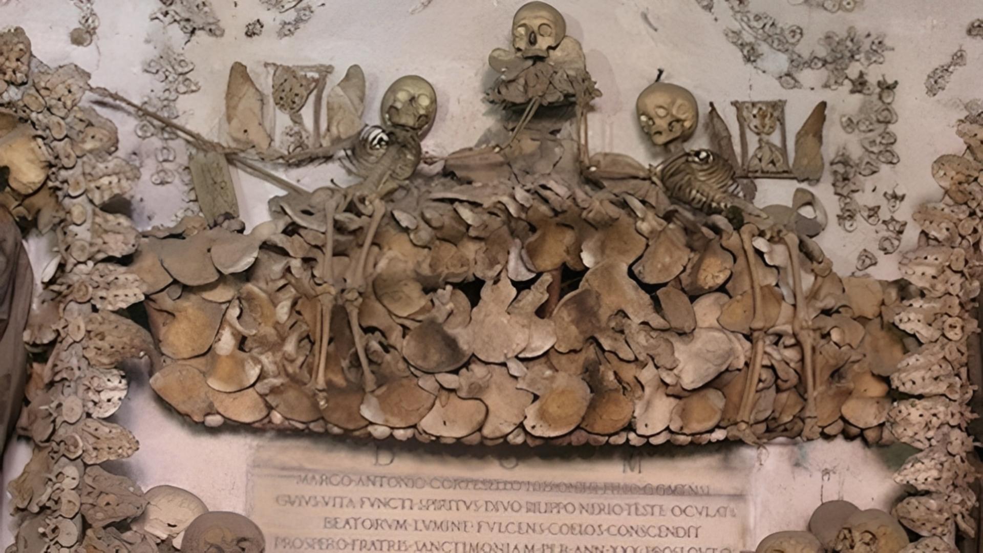 Capuchin Crypt Tour in Rome - Thumbnail 6
