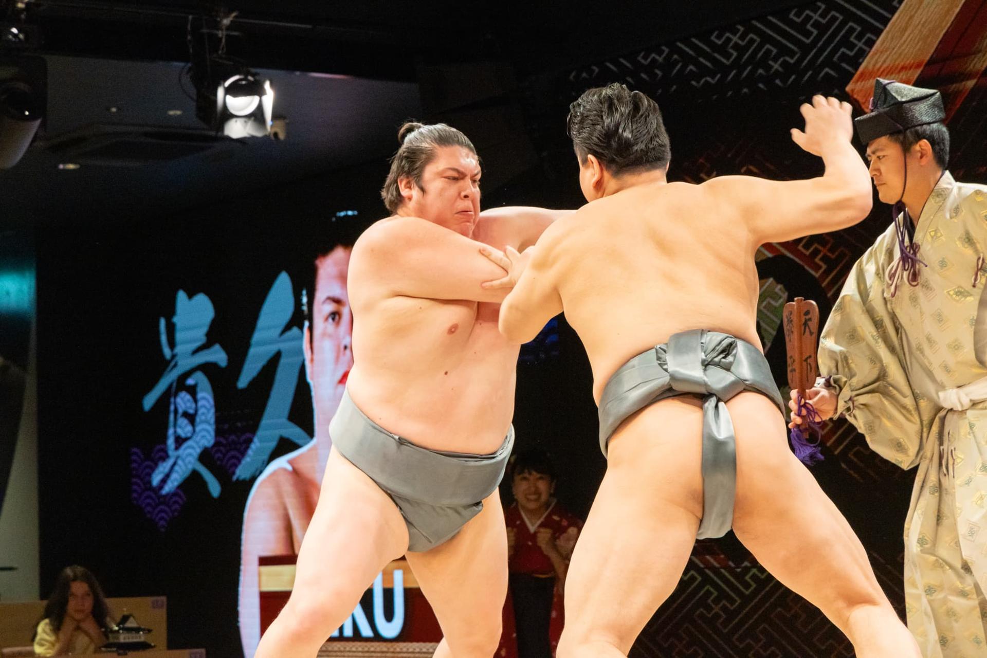 Sumo Show with Traditional Meal Course at HIRAKUZA GINZA TOKYO - Thumbnail 11