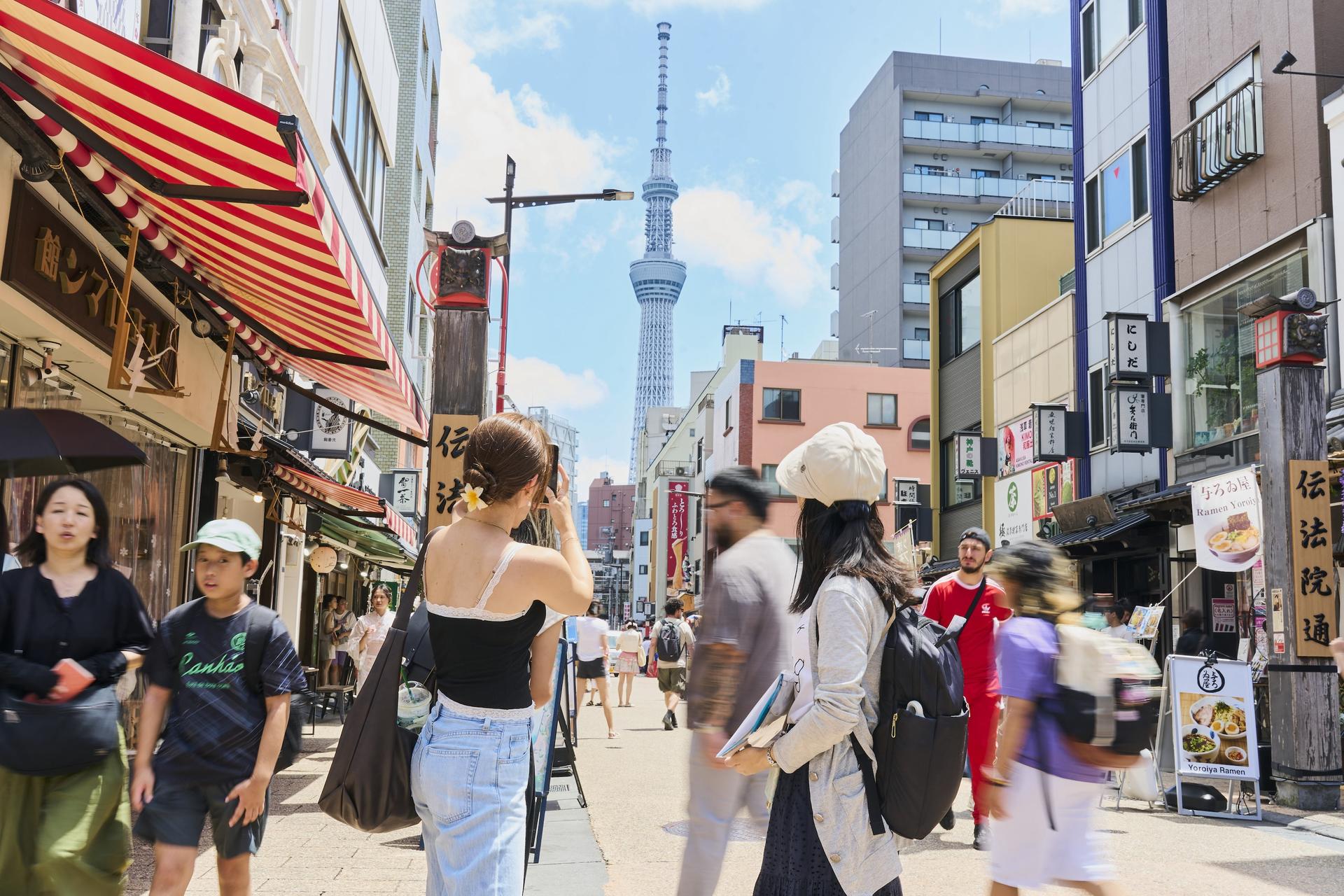 Tokyo: Asakusa Chopstick Making Workshop with Locals - Thumbnail 4