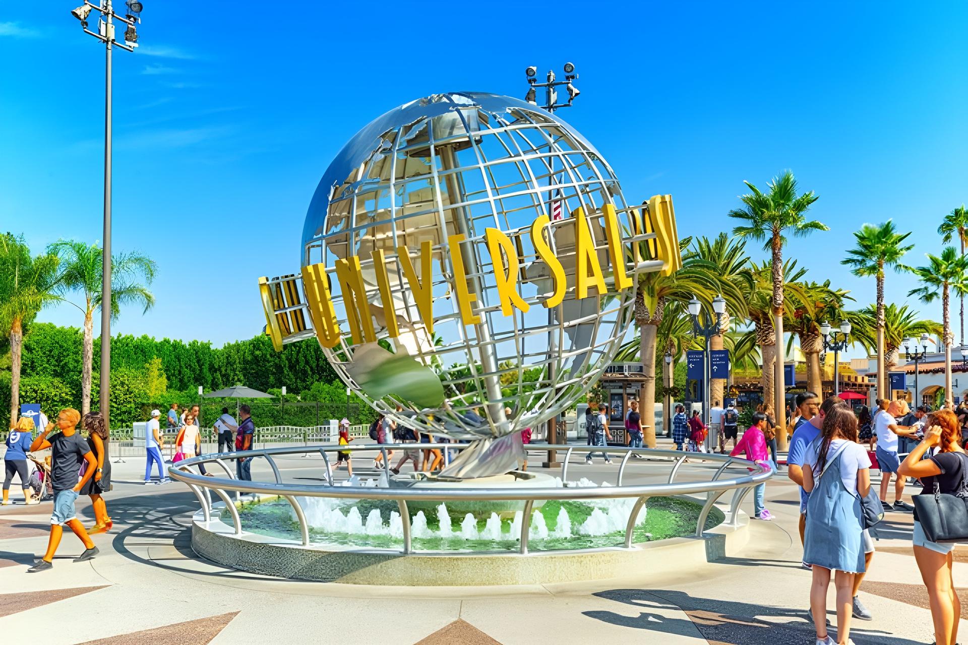 Universal Studios Ticket with Optional Hop-on Hop-off or  Celebrity Homes Tour  - Thumbnail 3