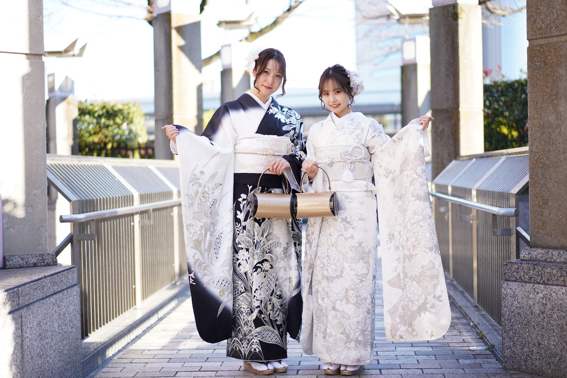 Kimono rental near Kiyomizu-dera Temple in Kyoto | Choose from additional options such as tea ceremony & matcha making, makeup, and photo shoots | Aiwafuku Kiyomizu Main Store - Thumbnail 21