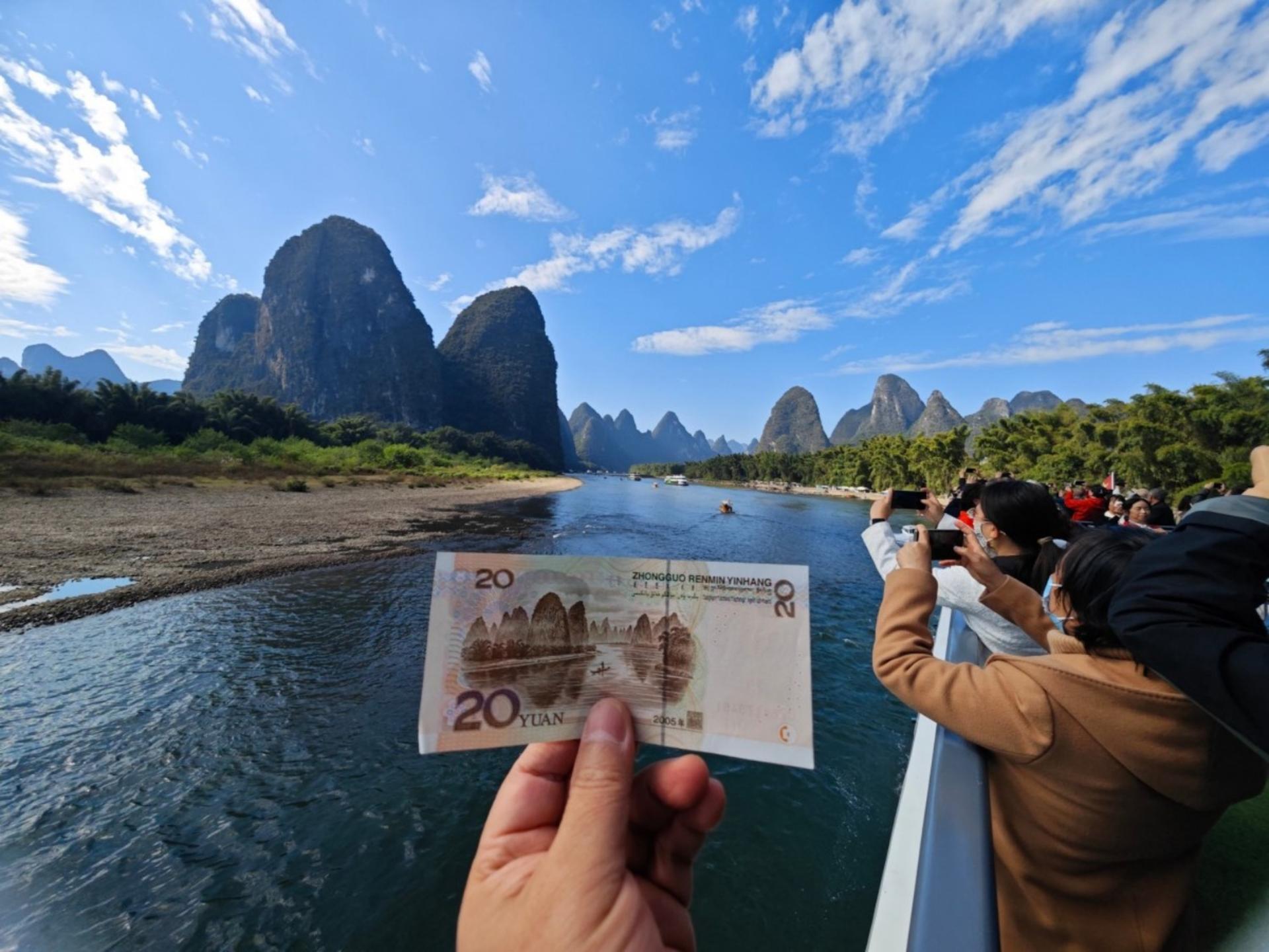 Guilin Li River 4-Star Cruise & Yulong River Bamboo Rafting Day Tour - Thumbnail 2