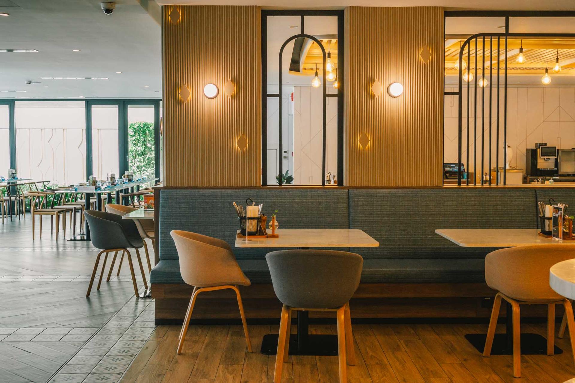 Deja Brew Lifestyle Cafe at Centara Life Hotel Bangkok Phra Nakhon - Thumbnail 55