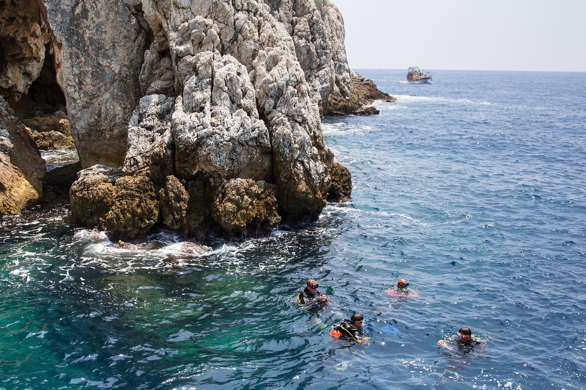 Alanya: Scuba Diving Experience incl. Lunch - Thumbnail 6