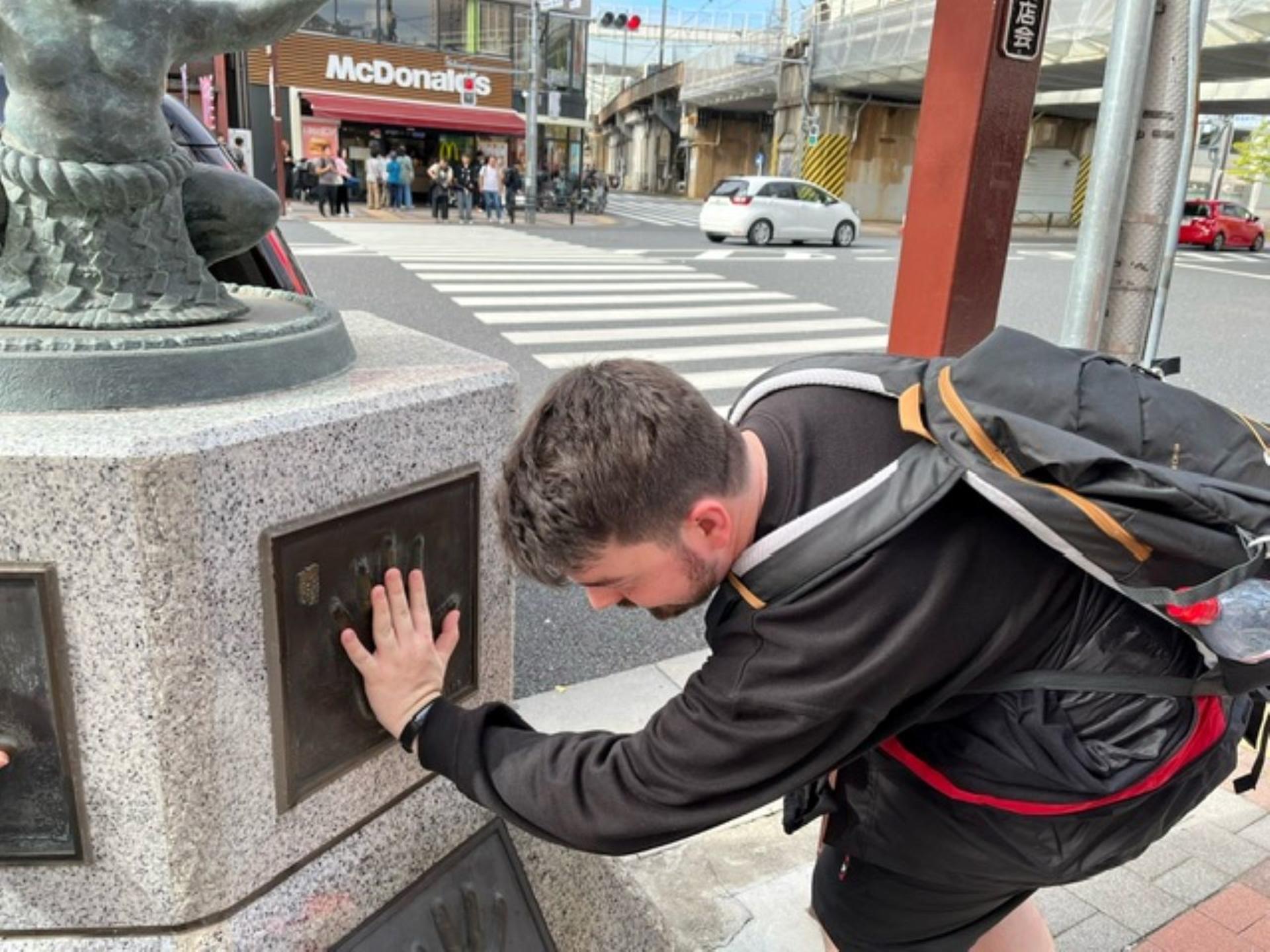 Ryogoku Sumo History & Culture Day Tour with Chanko-nabe Lunch - Thumbnail 17