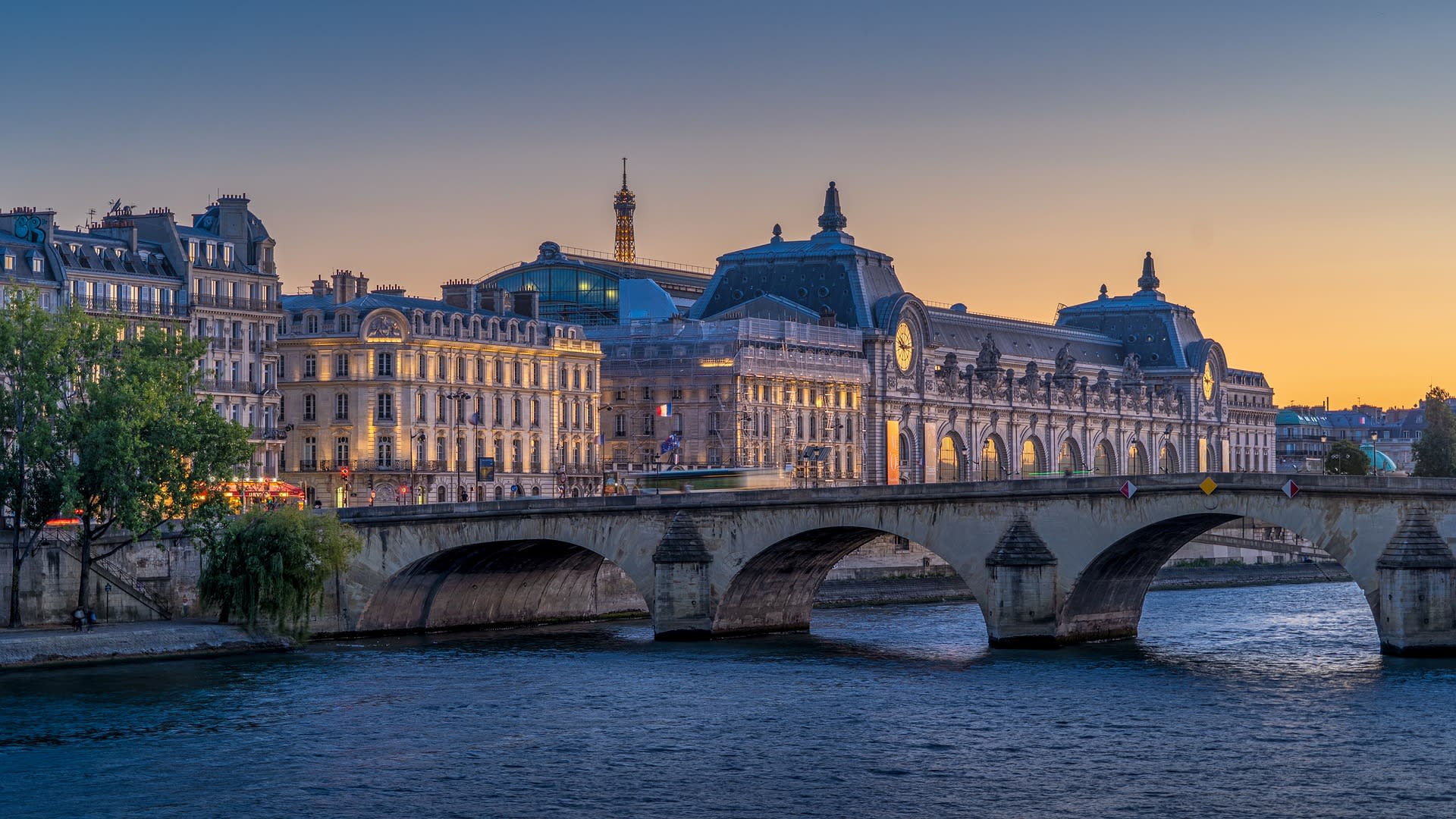 One day in Versailles and Paris - Thumbnail 6