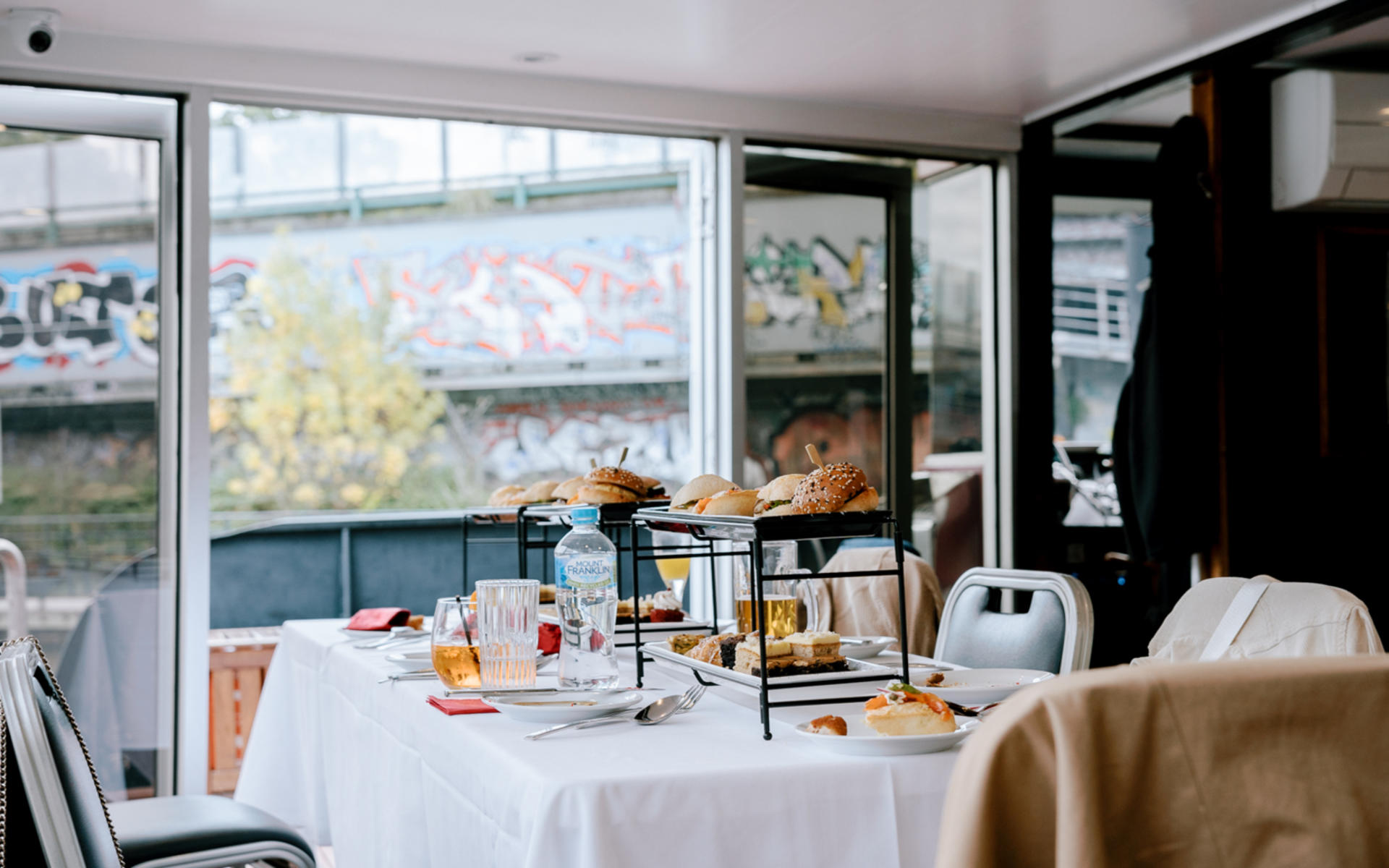 Bottomless Brunch Afloat Cruise in Melbourne - Thumbnail 12