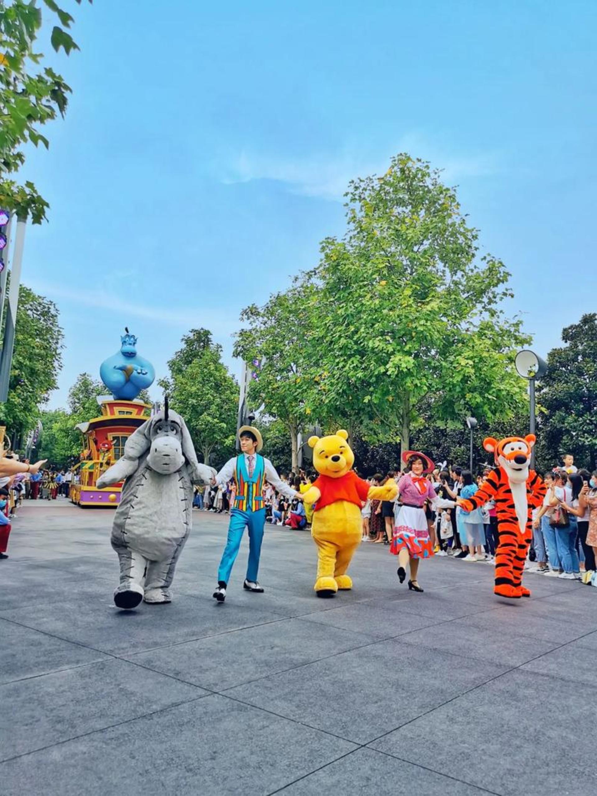Shanghai + Disney 3-Day, 2-Night Vacation Trip - Thumbnail 6