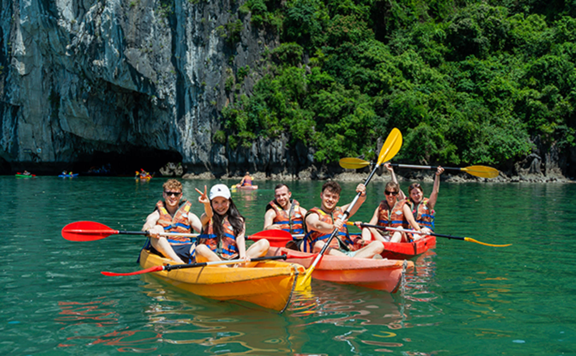 Arcady Premium Day Cruise: Ha Long Bay with Sung Sot & Ti Top - Thumbnail 15
