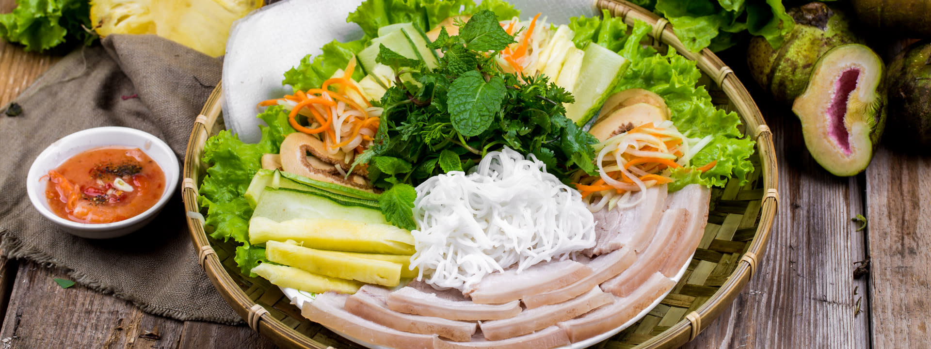 Hoi An Evening Walking Food Tour - Image 1
