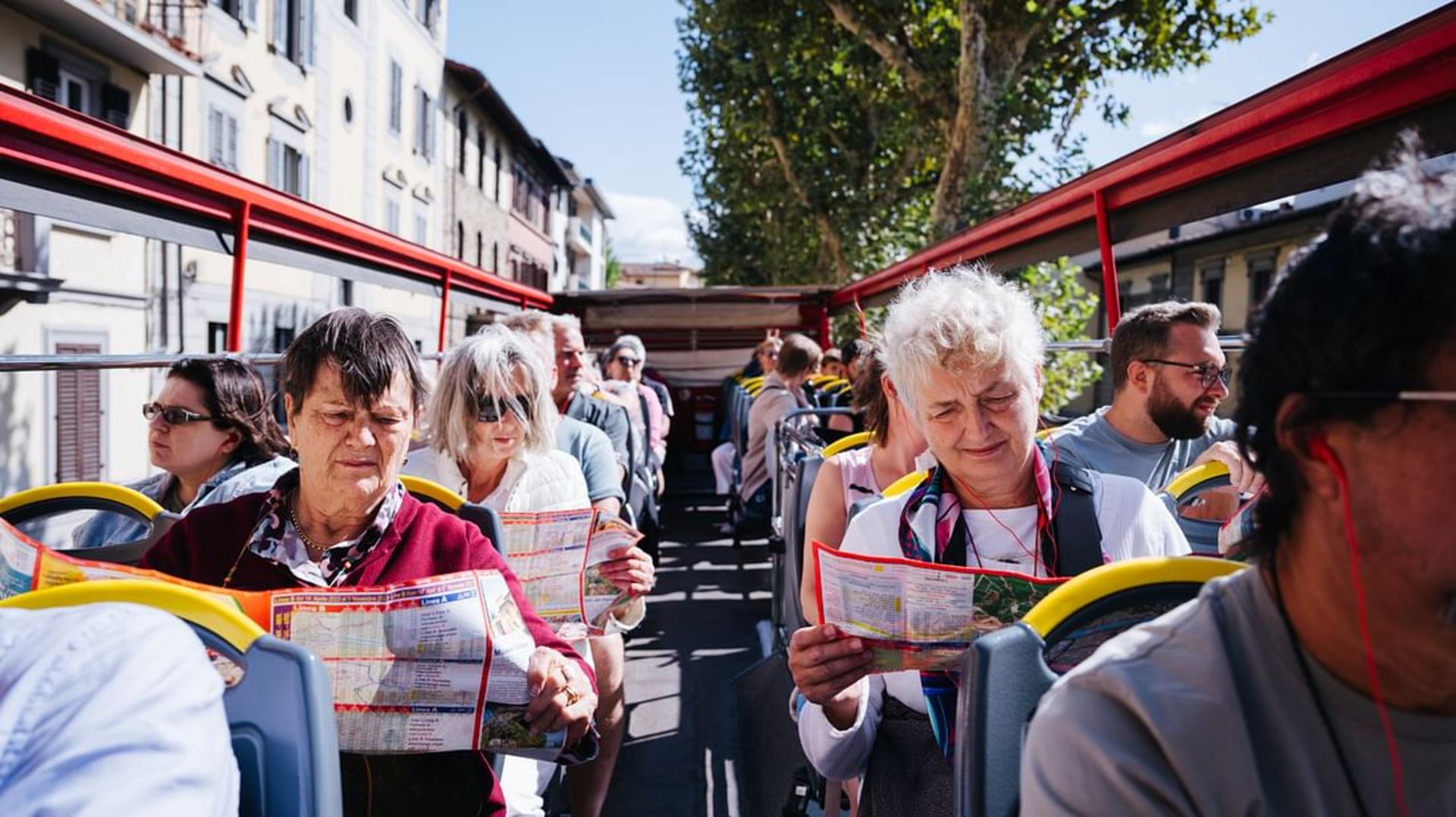 Florence hop-on hop-off bus by City Sightseeing with transfer from La Spezia - Thumbnail 4