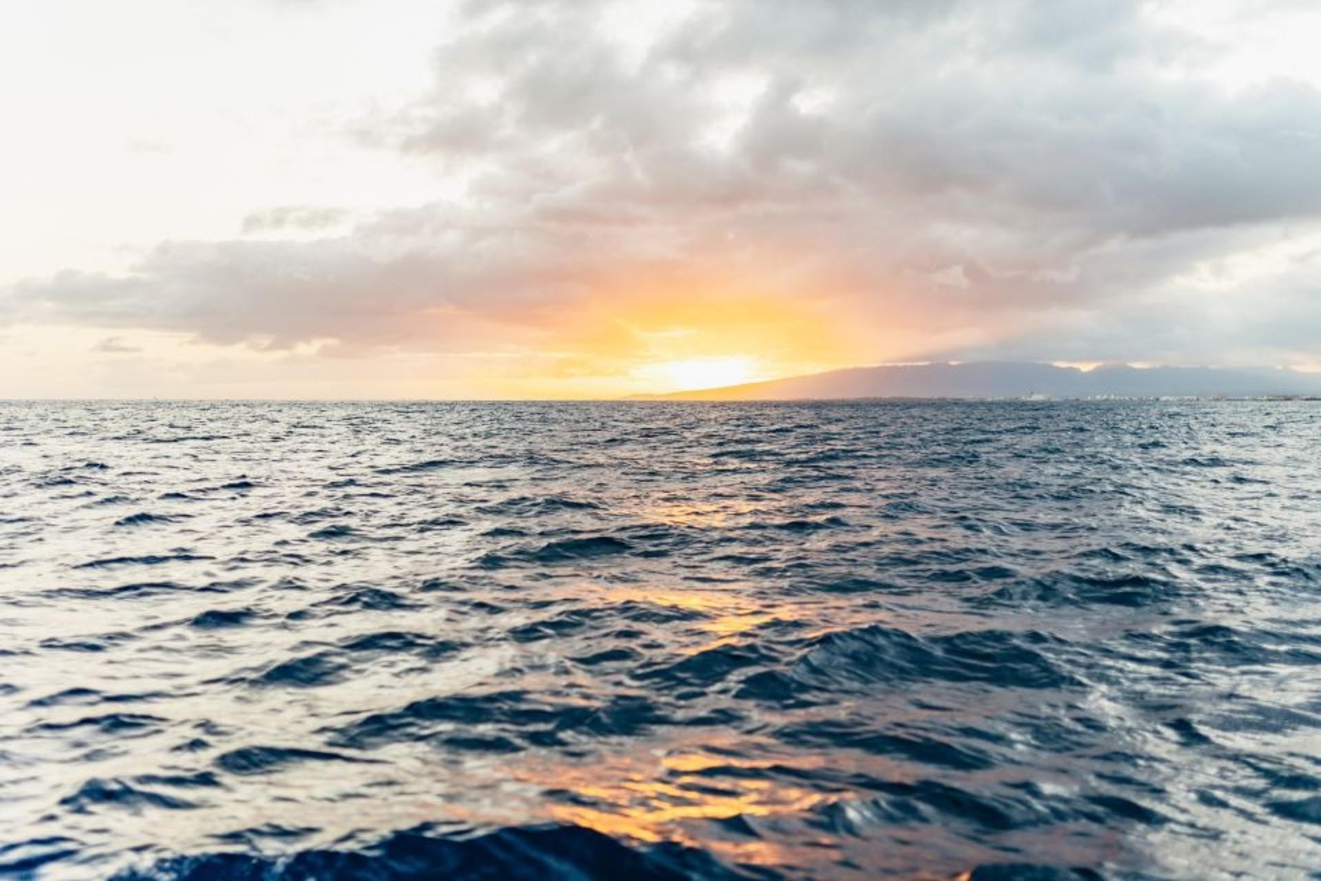 Waikiki Sunset & Fireworks Sailing Experience in Hawaii - Thumbnail 5