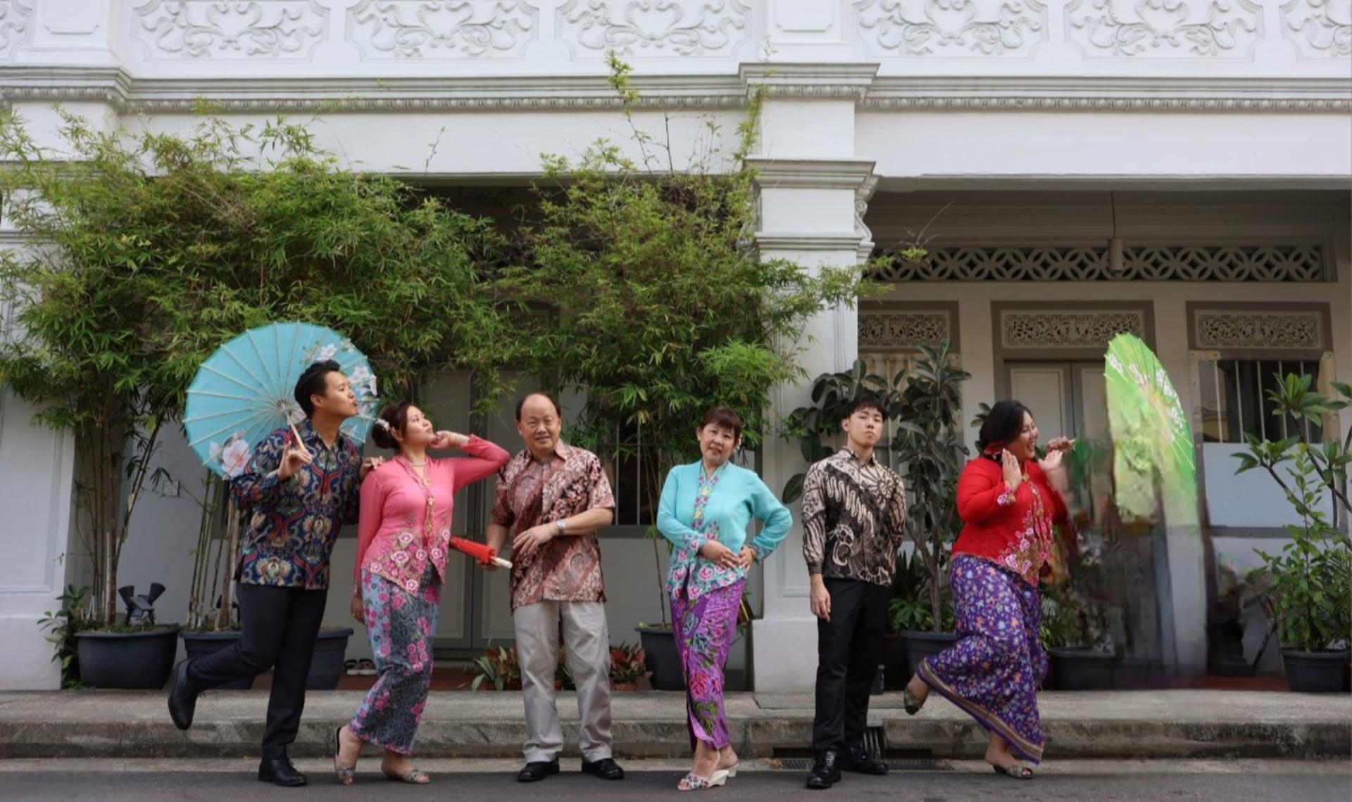 Portraits In Peranakan: A Living Heritage in Kebaya & Batik - Thumbnail 2