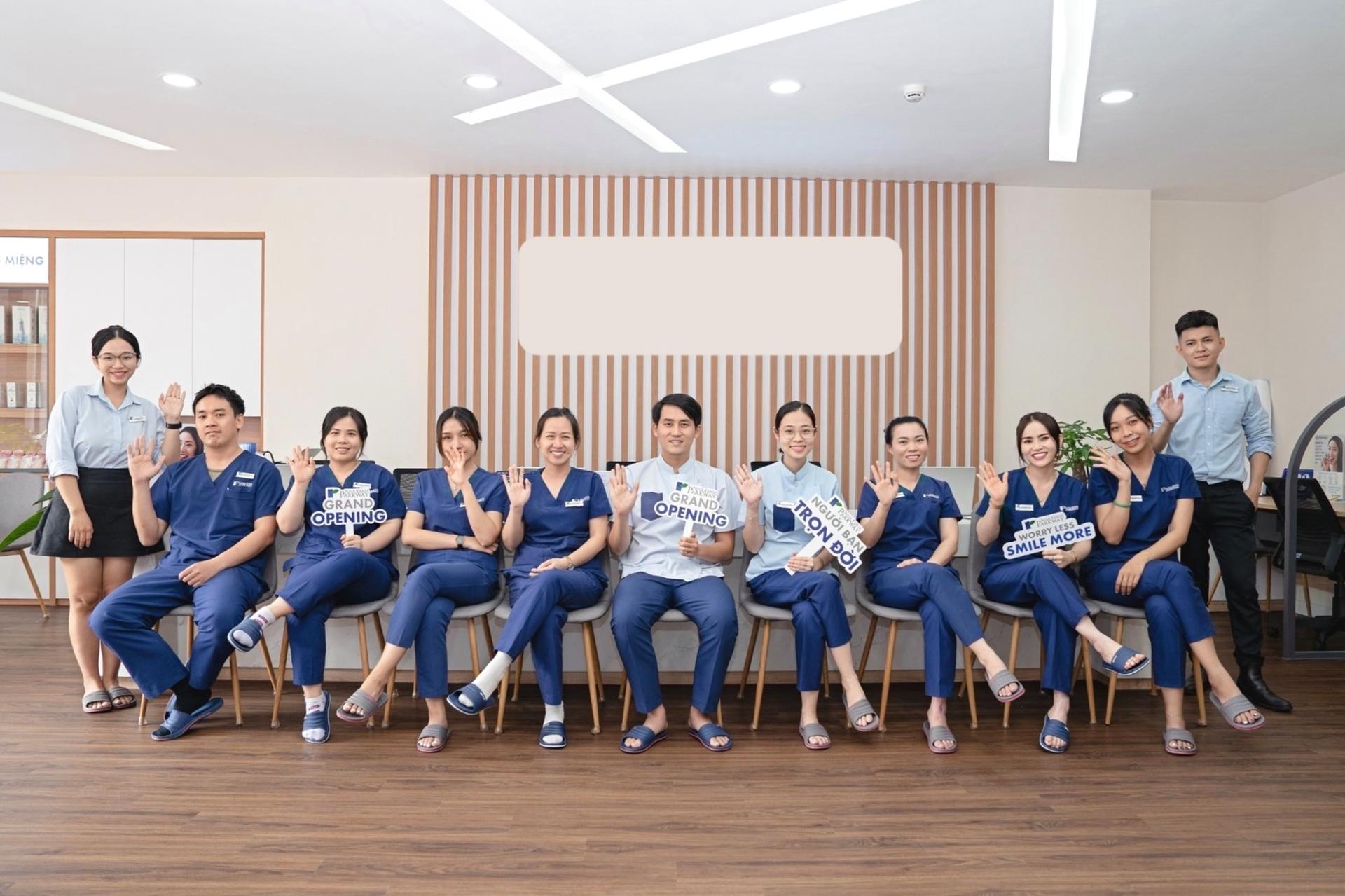 Hanoi Dental Clinic: Whitening & Cleaning Experience - Thumbnail 2