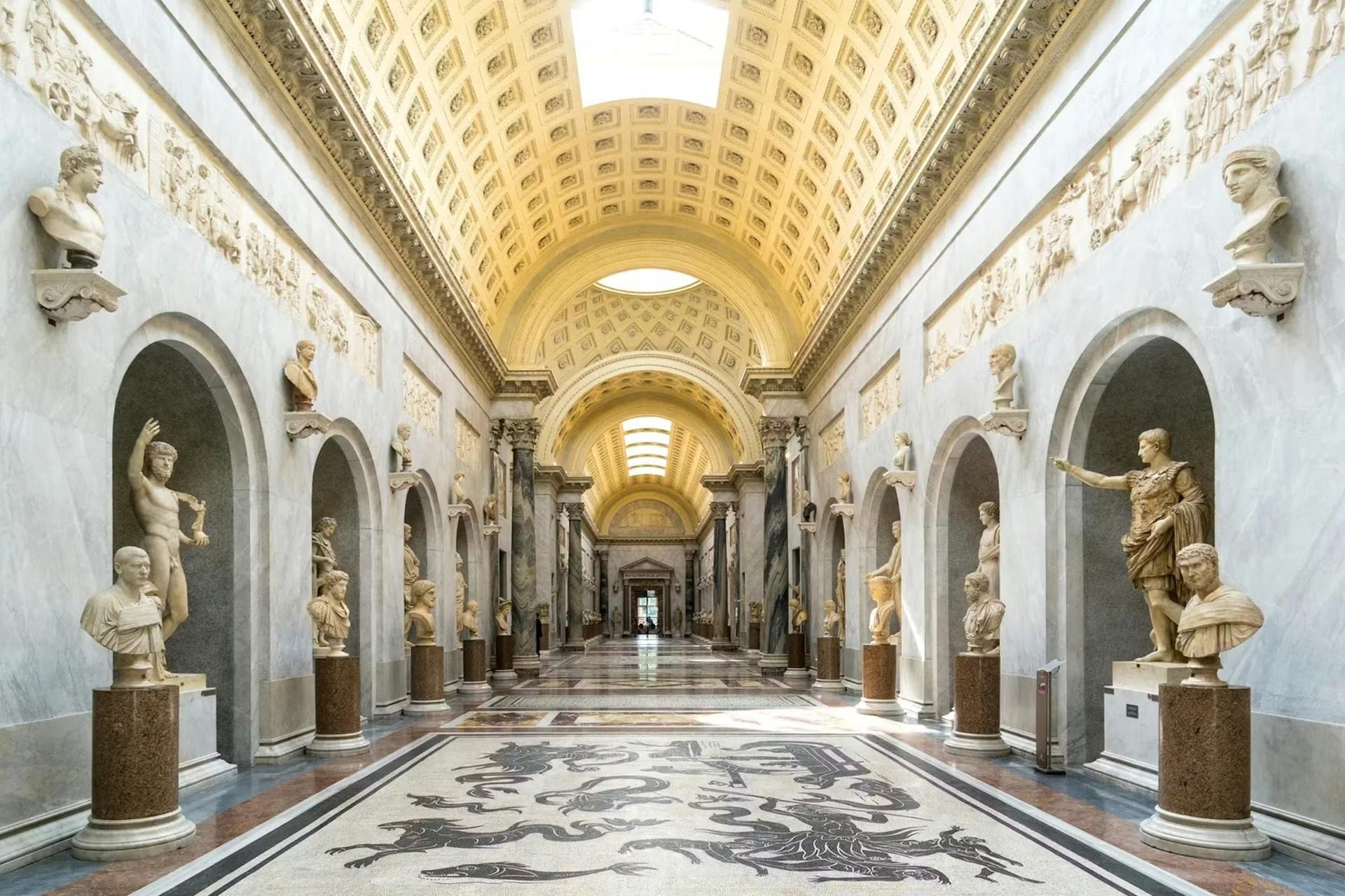 Vatican Museums and Sistine Chapel ticket with Hop-on Hop-off bus in Rome - Thumbnail 5