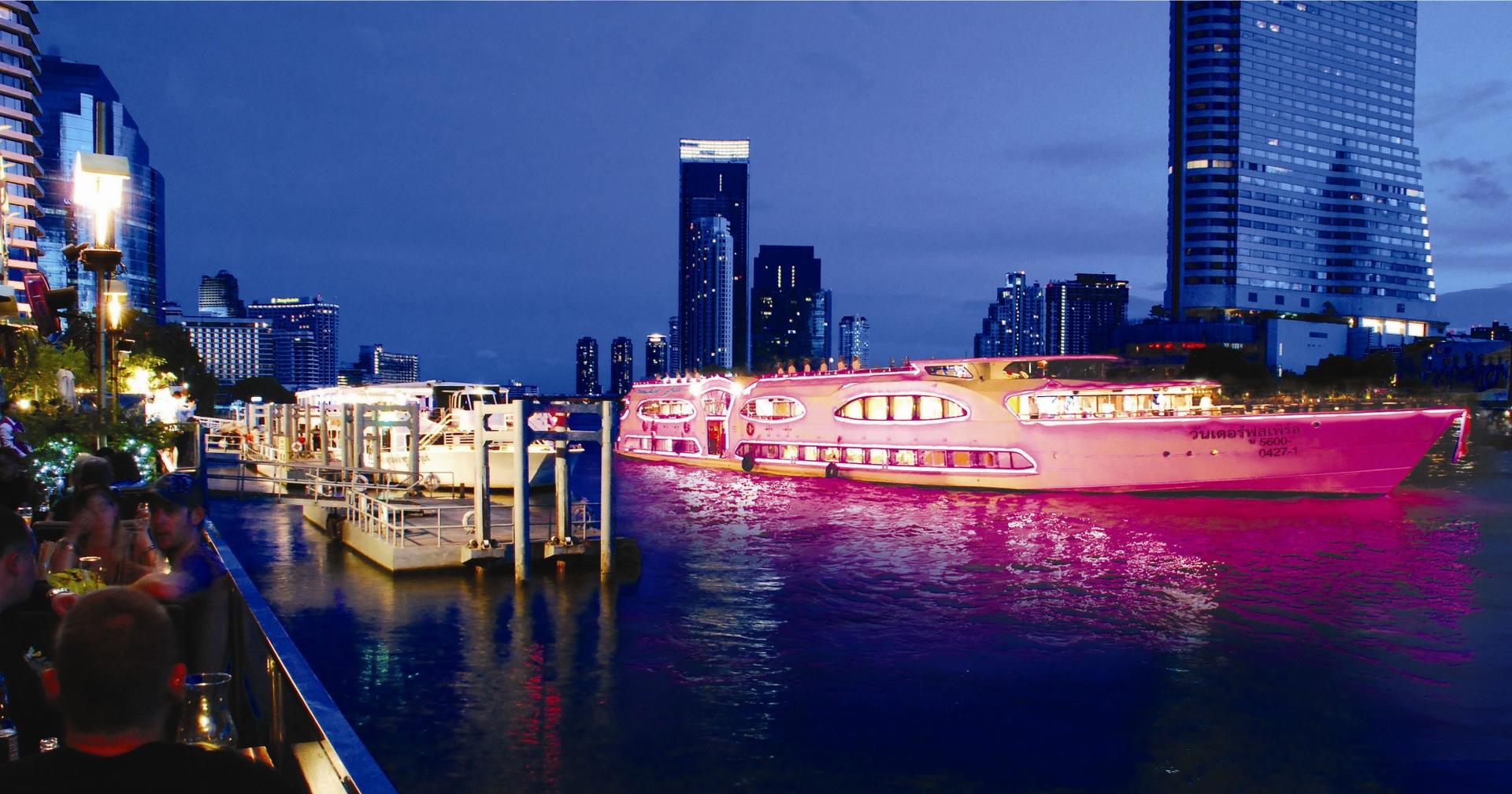 Bangkok Wonderful Pearl Dinner Cruise in Bangkok - Thumbnail 5