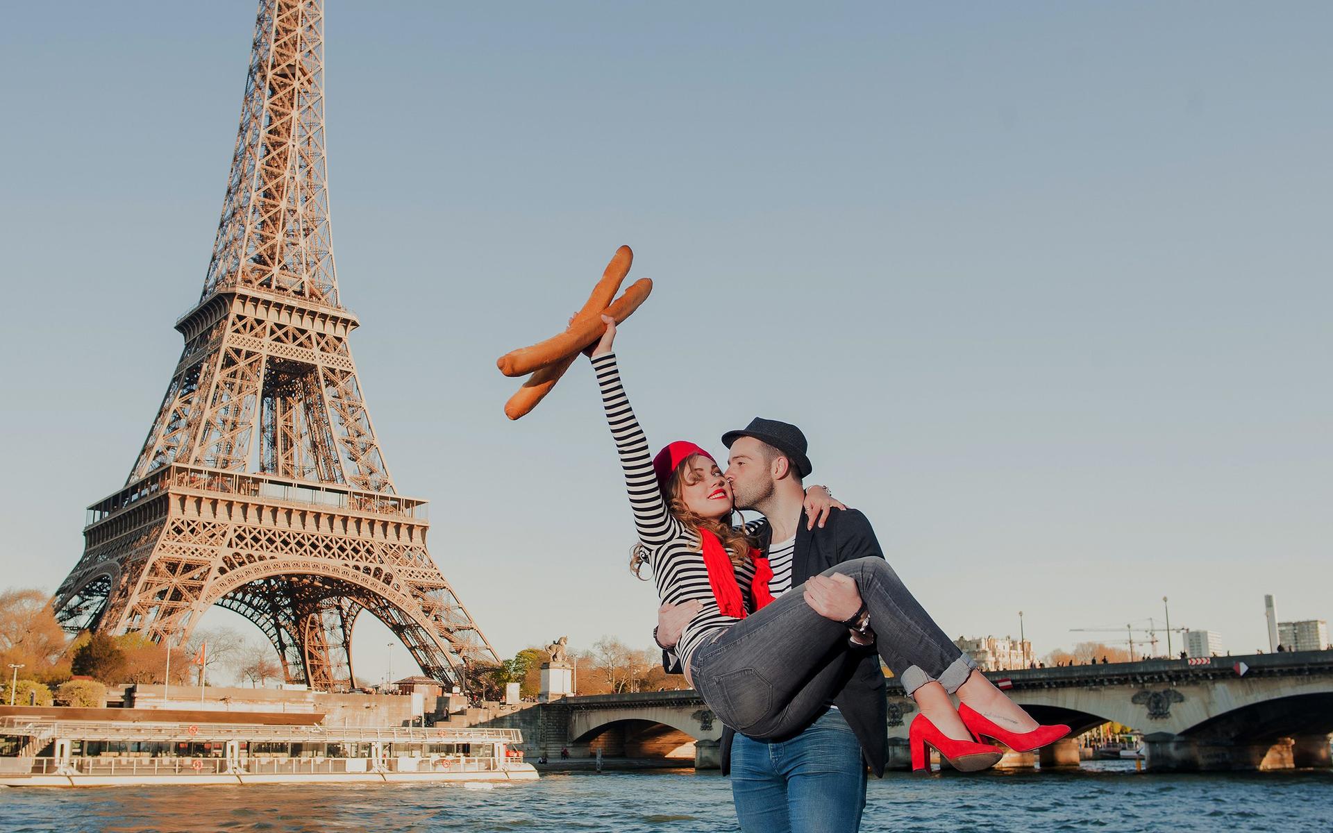 Eiffel Tower, Louvre & Seine Cruise Tour in Paris - Thumbnail 7