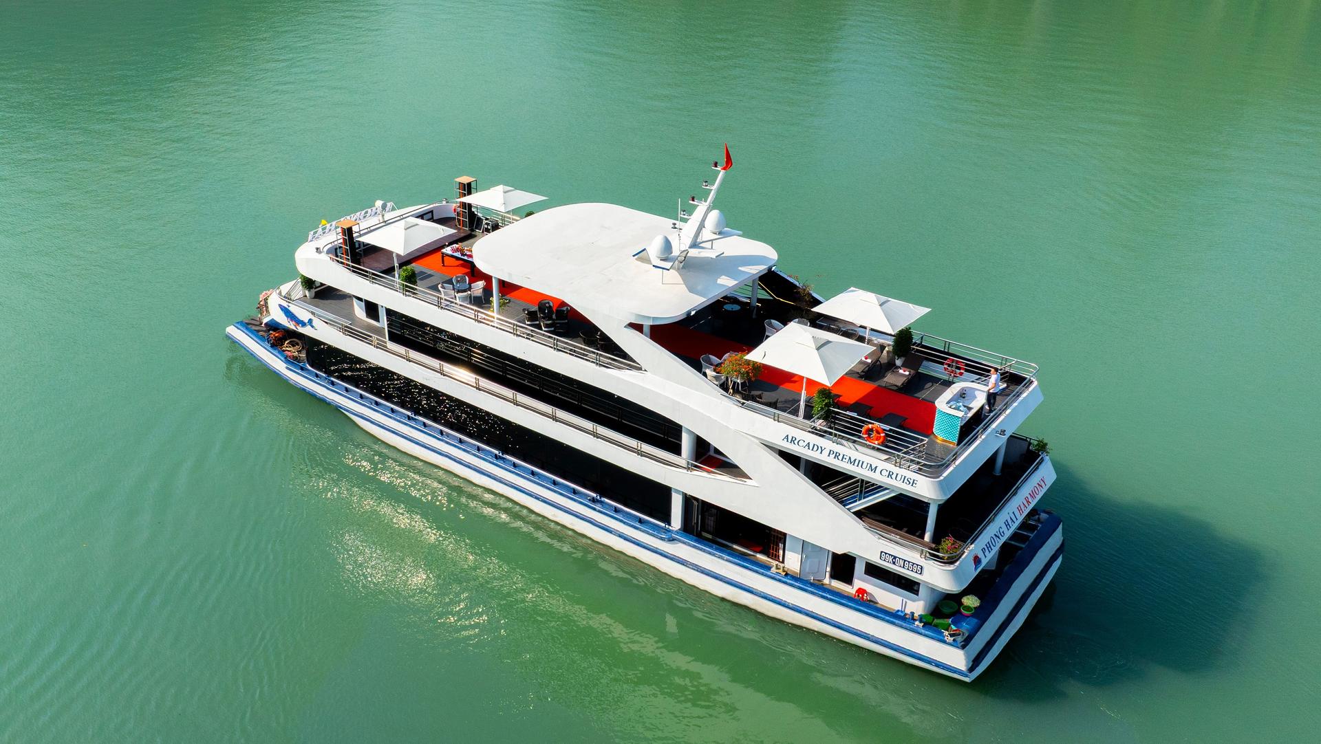 Arcady Premium Day Cruise: Ha Long Bay with Sung Sot & Ti Top - Thumbnail 2