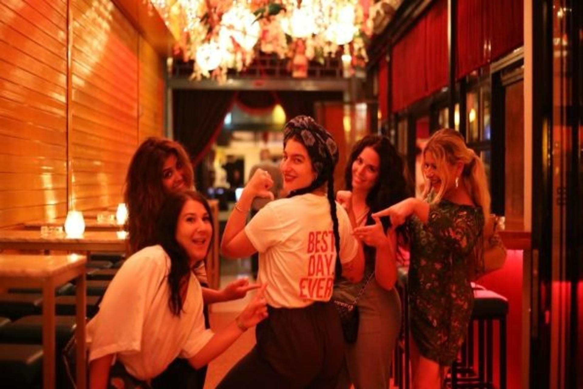 Athens highlights, drinks, and Meze delights night walking tour - Thumbnail 4