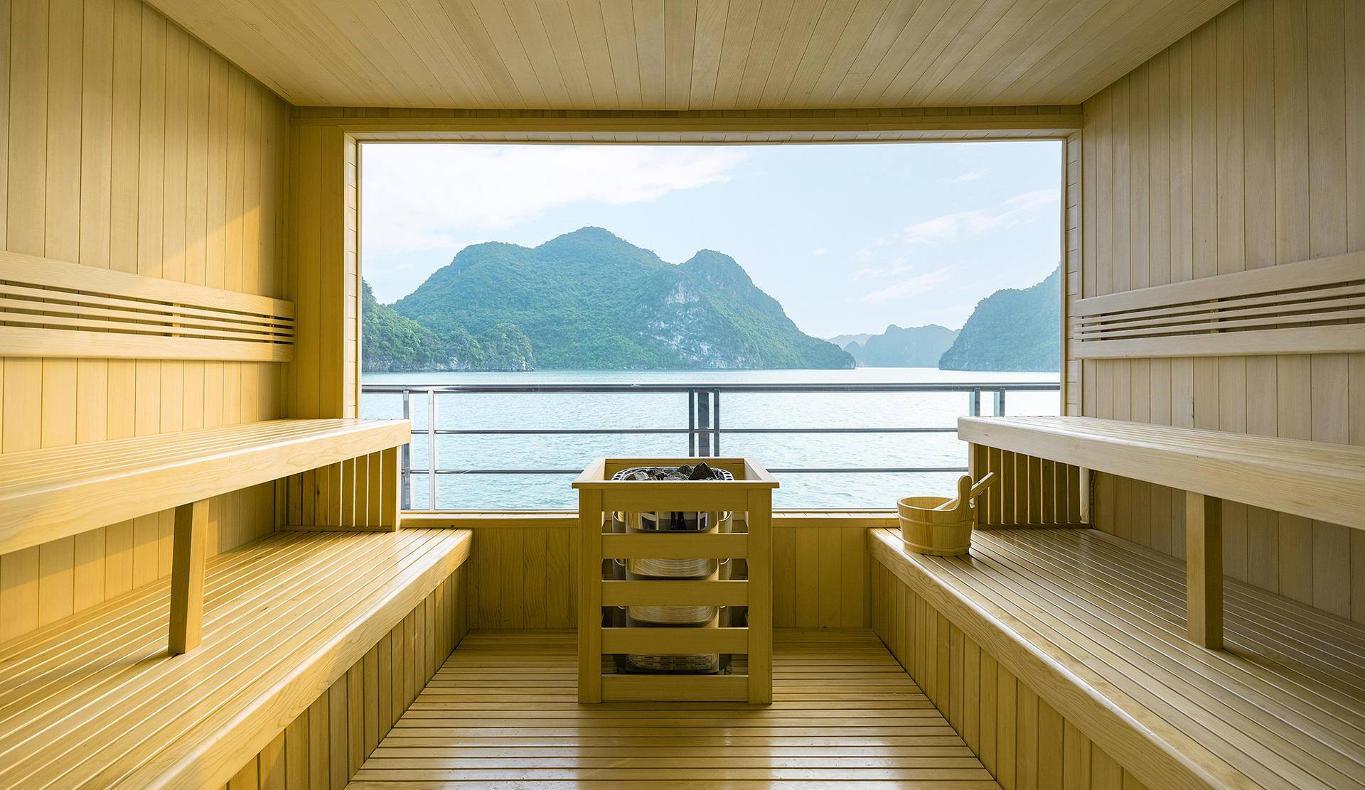 Asiana Day Cruise: Ha Long Bay, Sung Sot, Ti Top - Thumbnail 8